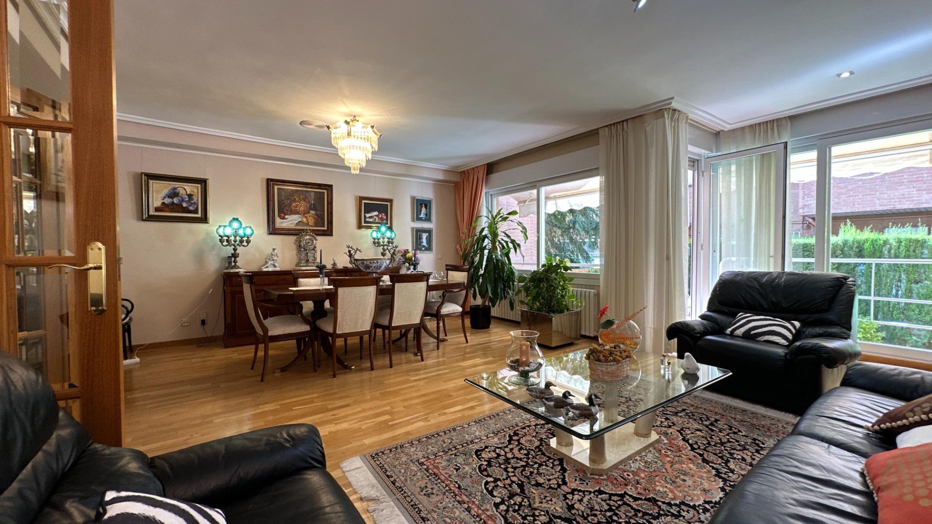 Chalet adosado en venta, Zaragoza, Zaragoza
