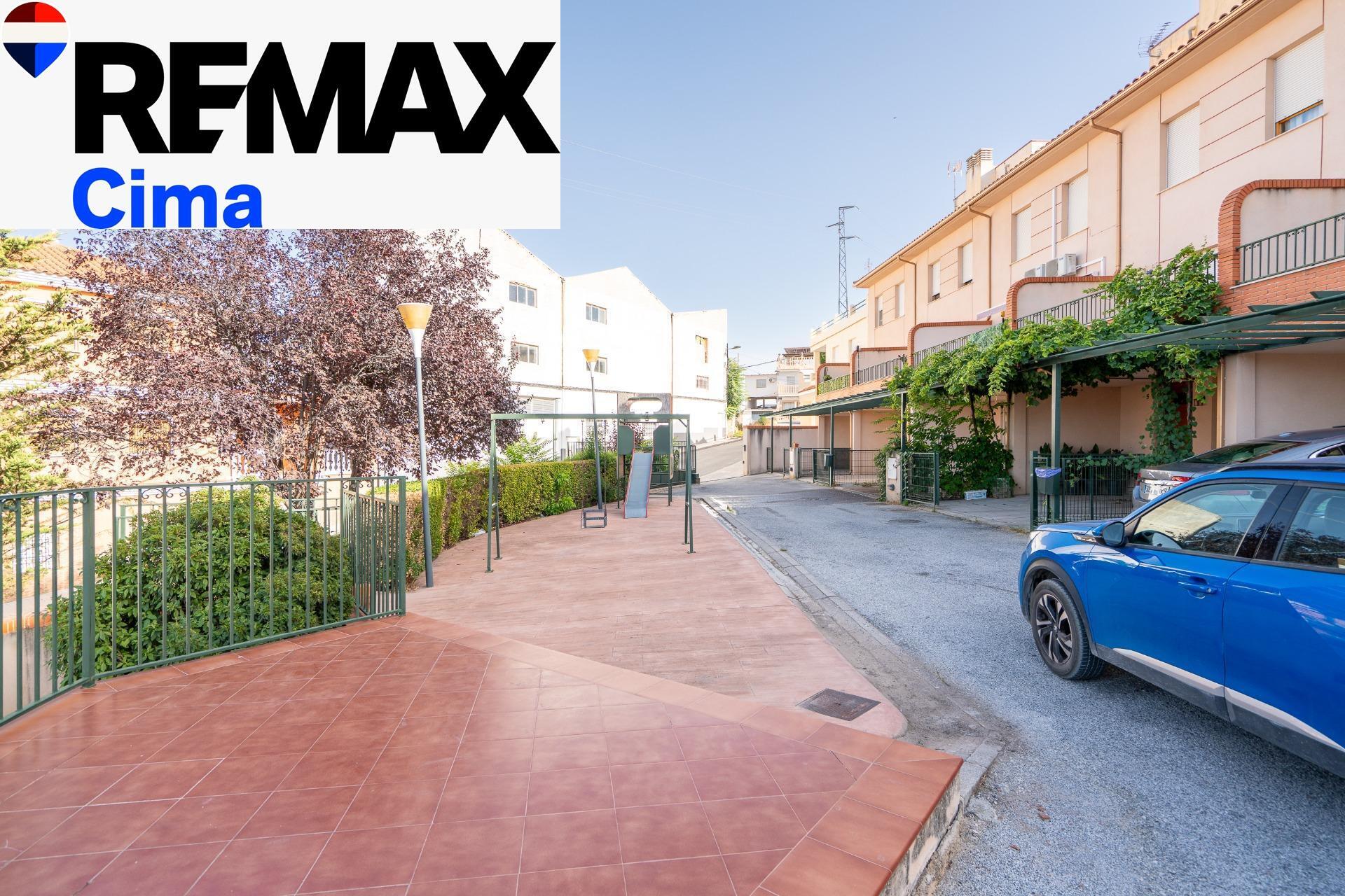 Chalet adosado en venta, Baza, Granada, Granada