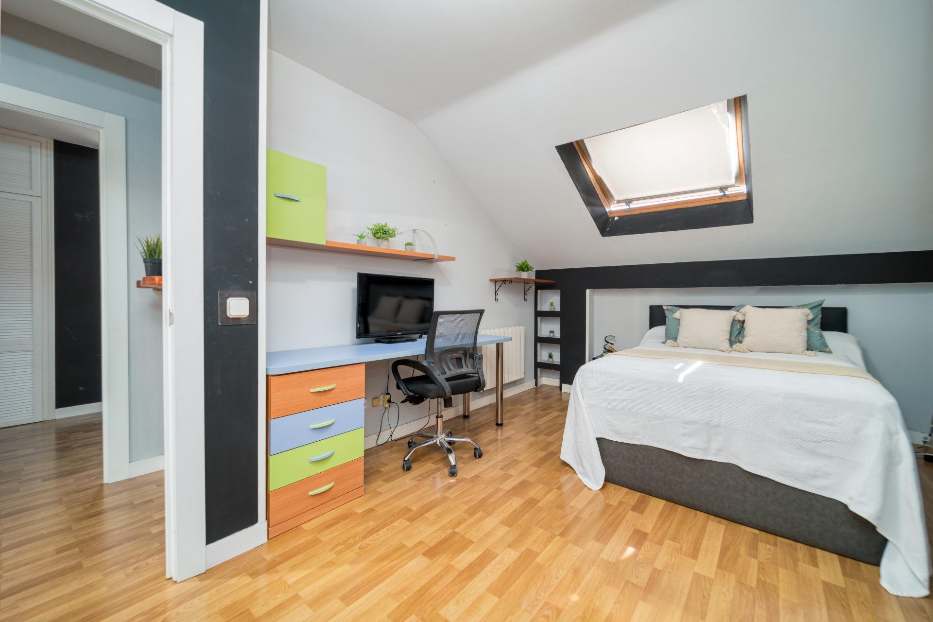 Chalet adosado en venta, Meco, Madrid, Madrid