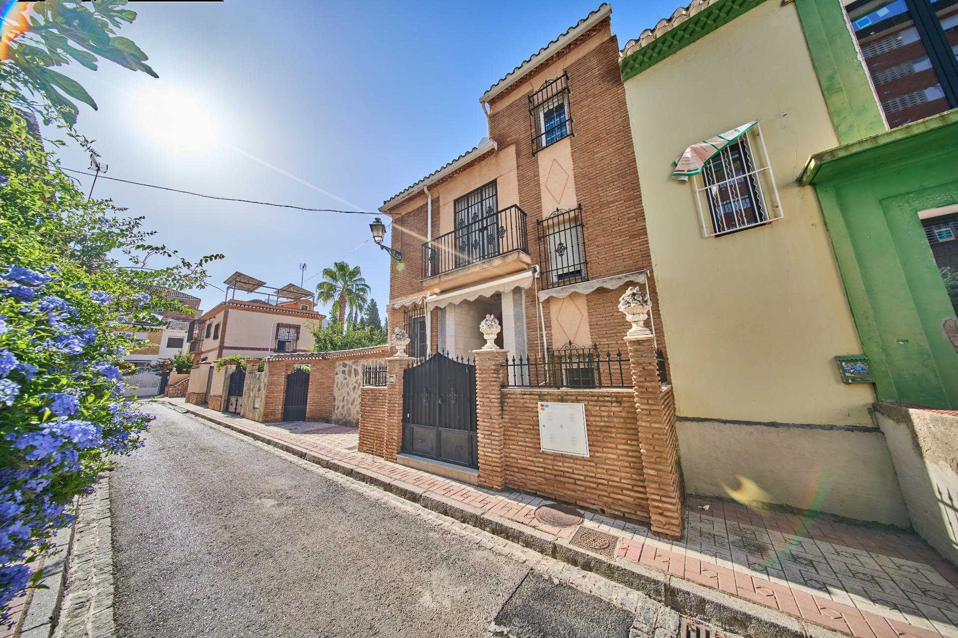 Chalet individual en venta, Granada, Granada