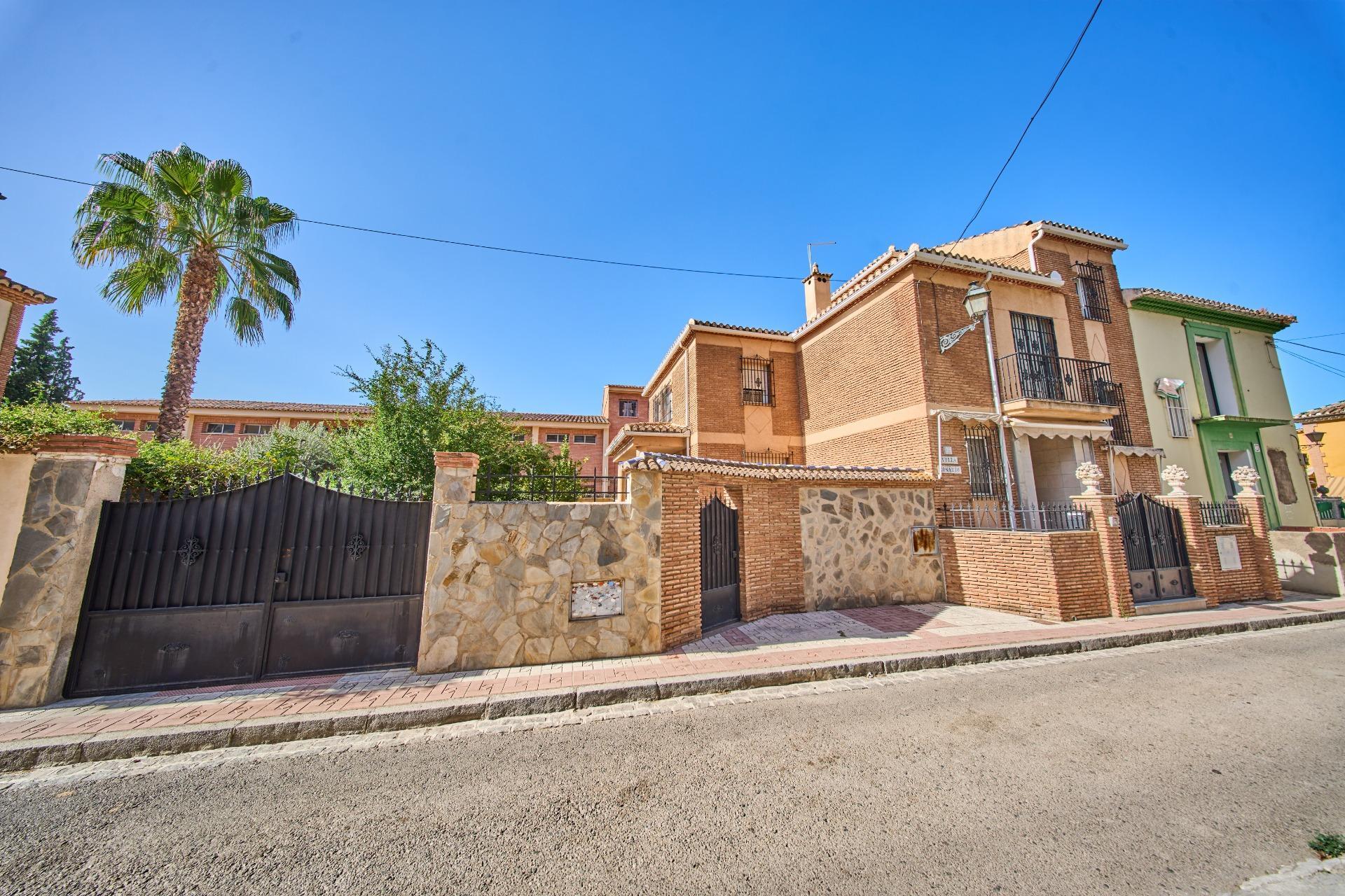 Chalet individual en venta, Granada, Granada