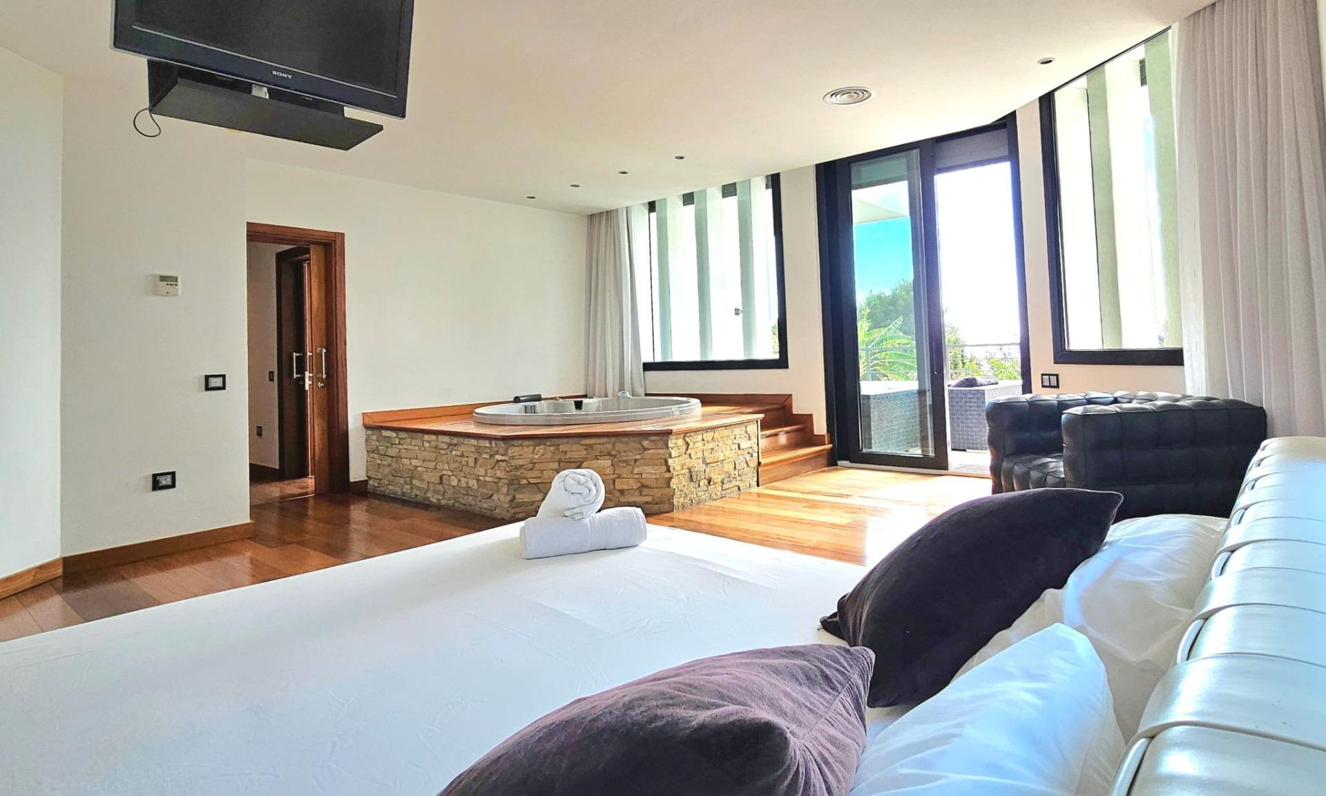 Casas o chalets-Venta-Santa Eulalia del RÃ­o-2415128-Foto-31