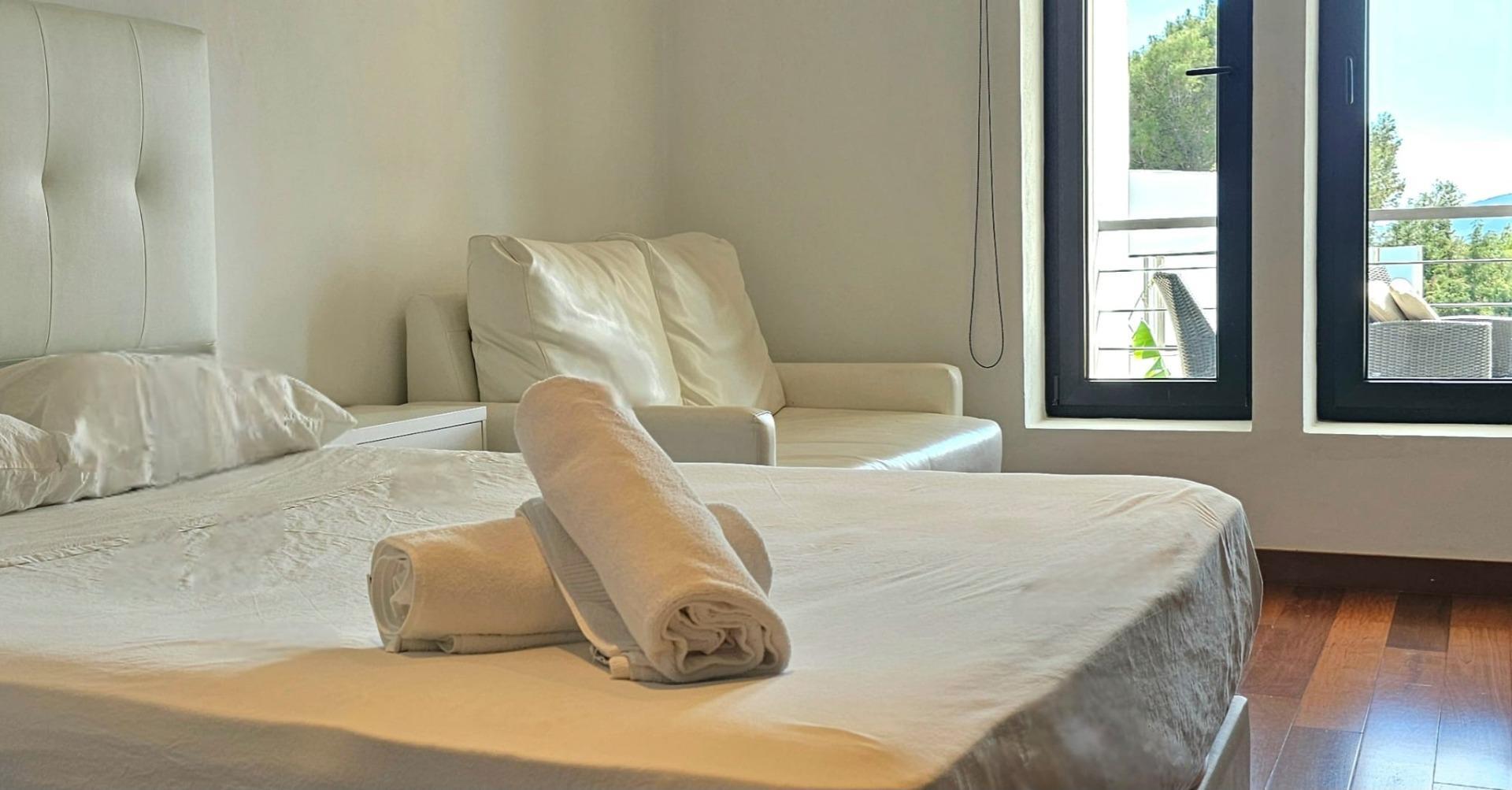 Casas o chalets-Venta-Santa Eulalia del RÃ­o-2415128-Foto-44
