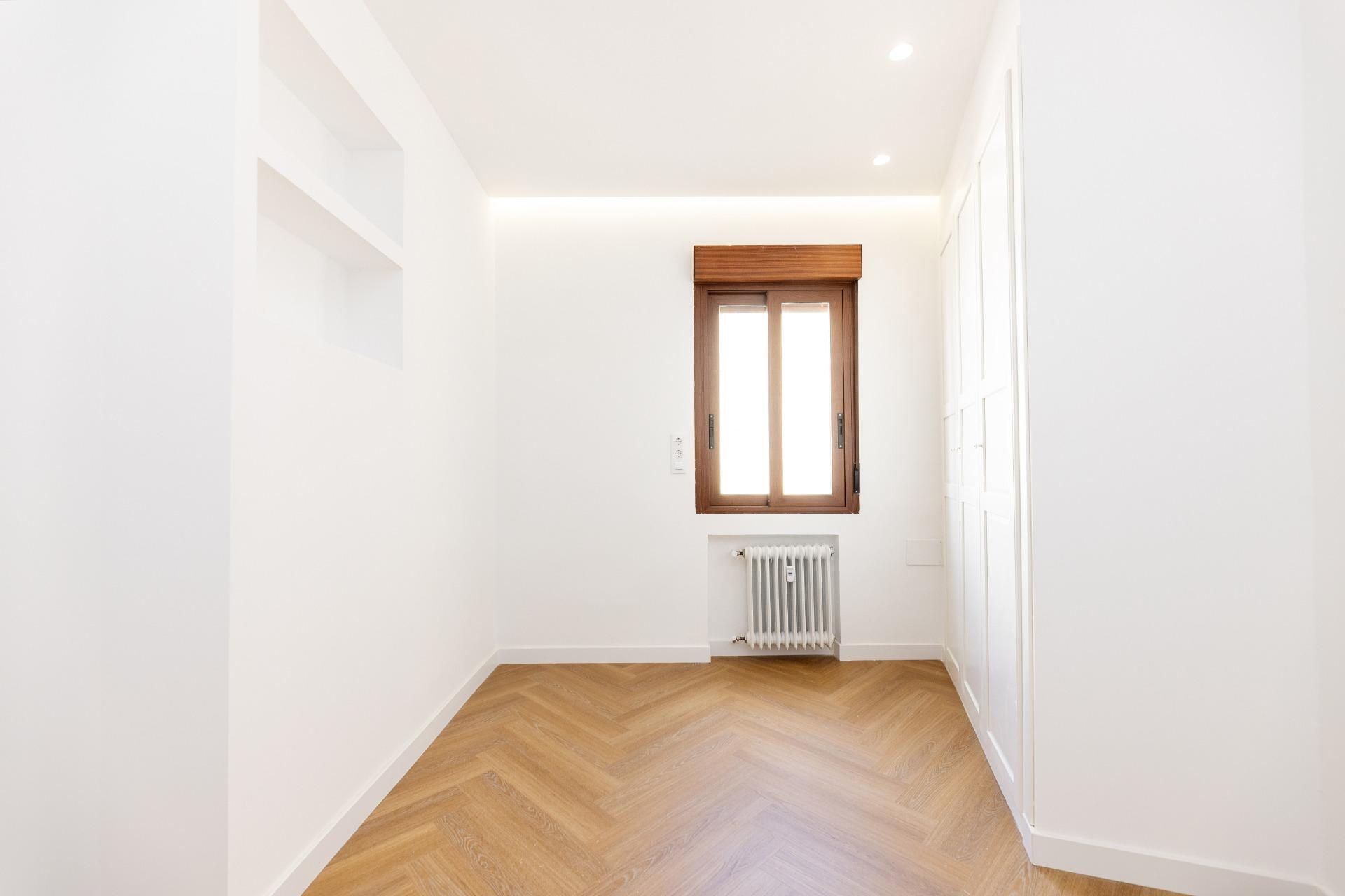 Piso en venta en calle Alcala, 189, Madrid 17/32