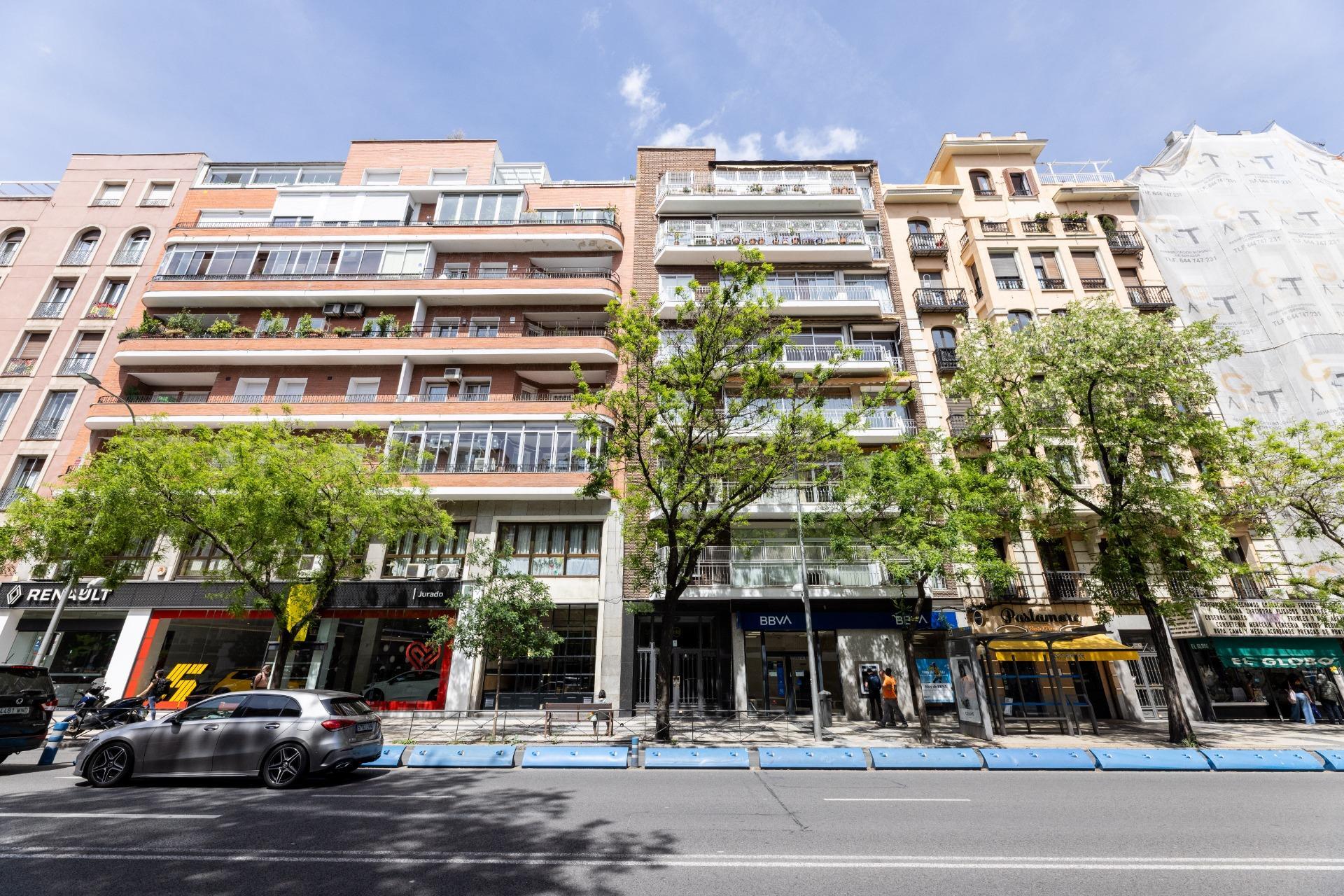 Piso en venta en calle Alcala, 189, Madrid 32/32