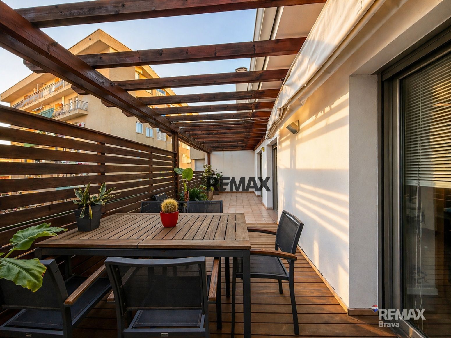 Edificios-Venta-Roses-2410833-Foto-19