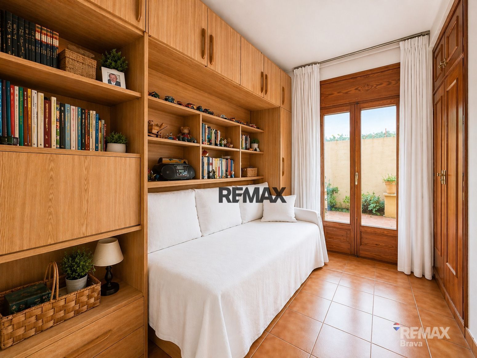 Edificios-Venta-Roses-2410833-Foto-35