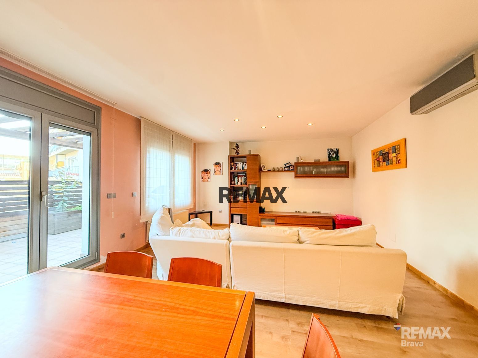 Edificios-Venta-Roses-2410833-Foto-47