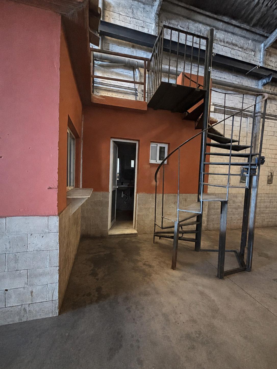 Naves-Venta-Chiclana de la Frontera-2410923-Foto-4