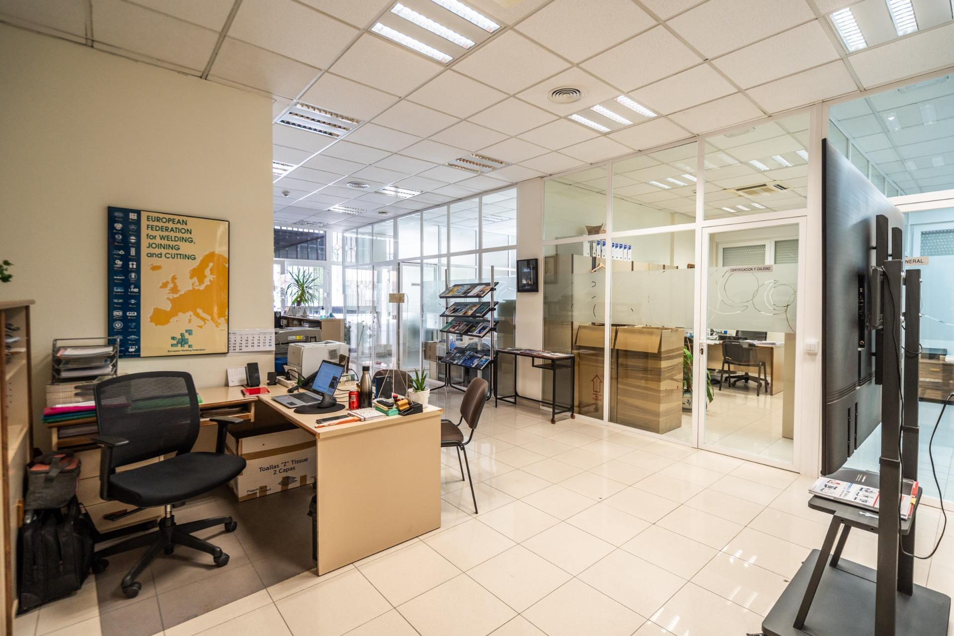 Oficinas-Venta-Madrid-2411208-Foto-17