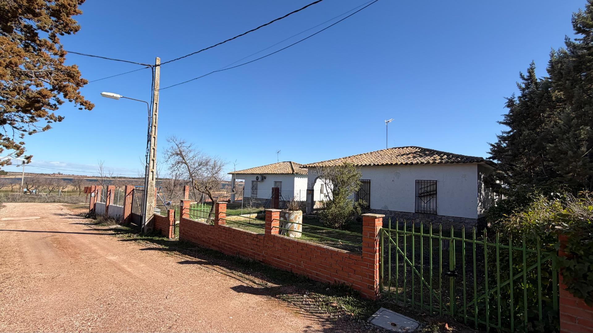 Casa en venta  Villafranca de los Caballeros  4/53