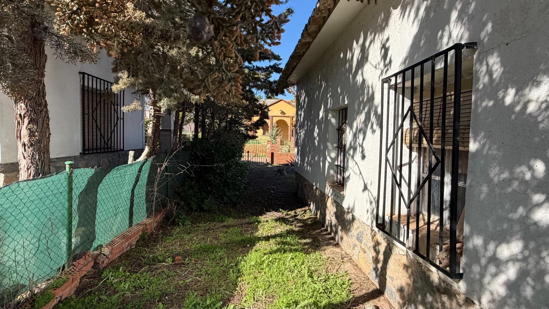 Casa en venta  Villafranca de los Caballeros  23/53