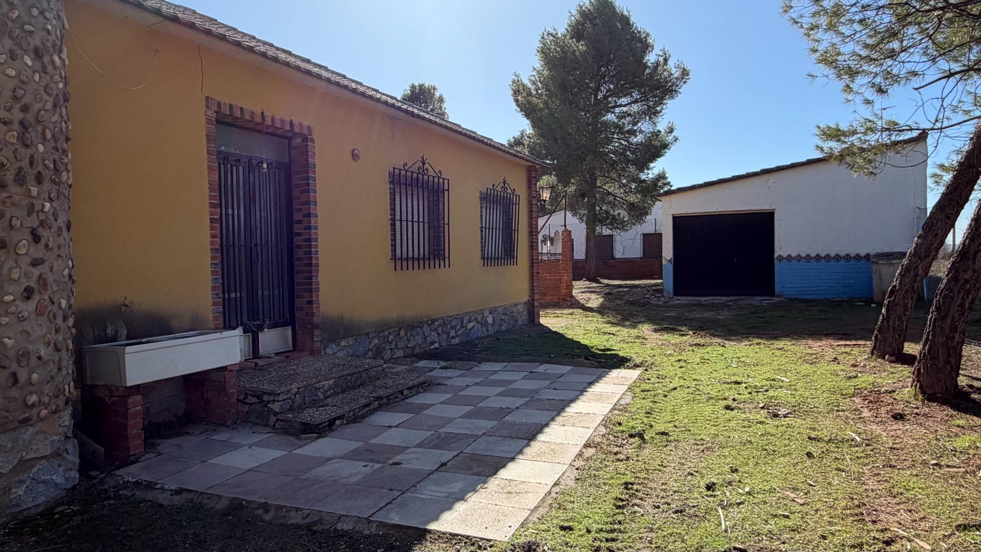 Casa en venta  Villafranca de los Caballeros  25/62