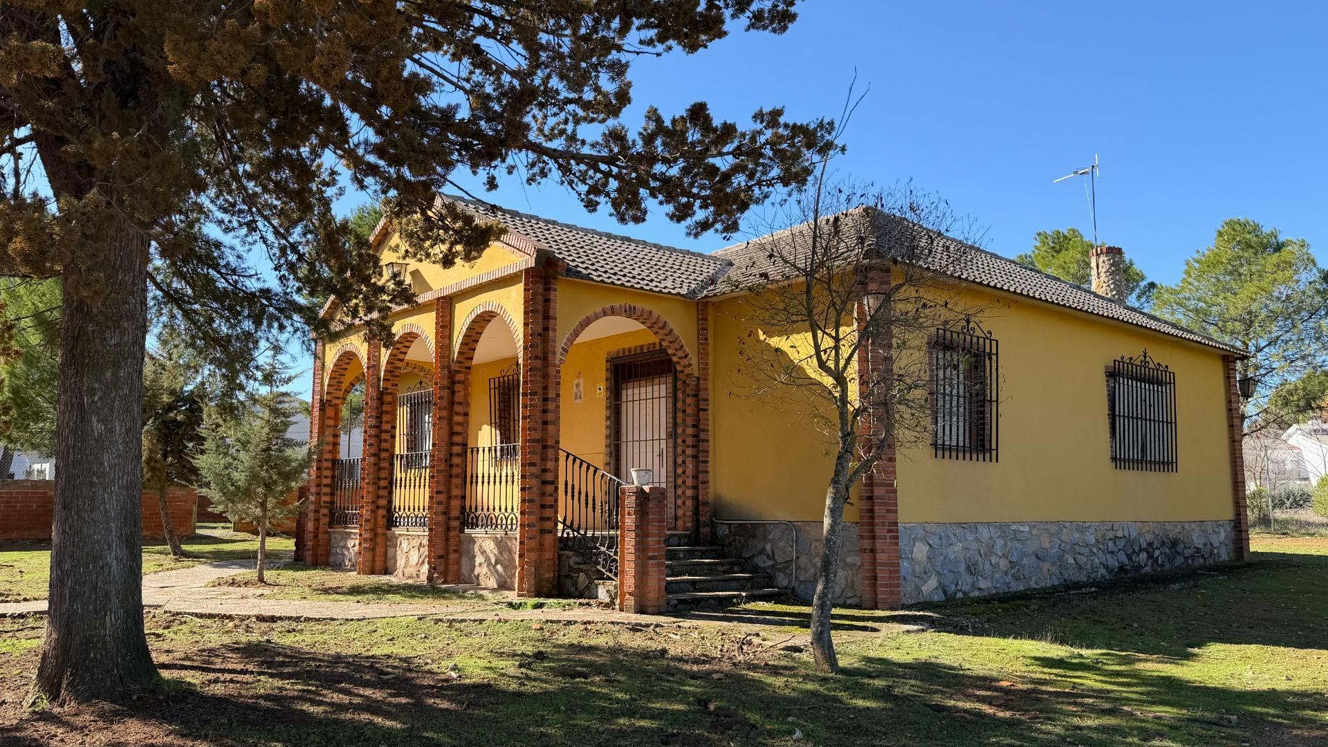Casa en venta  Villafranca de los Caballeros  52/62
