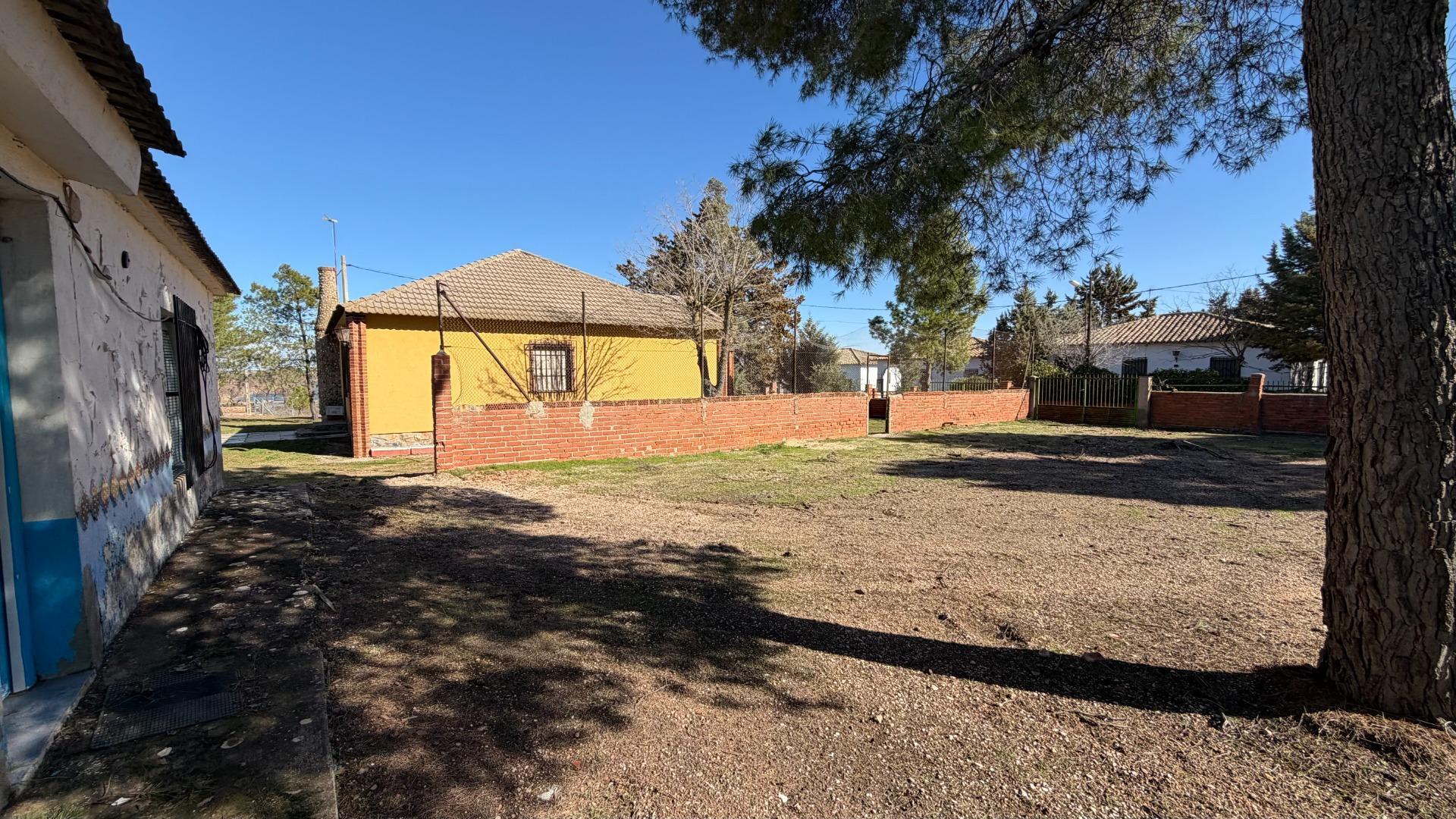Casa en venta  Villafranca de los Caballeros  56/62