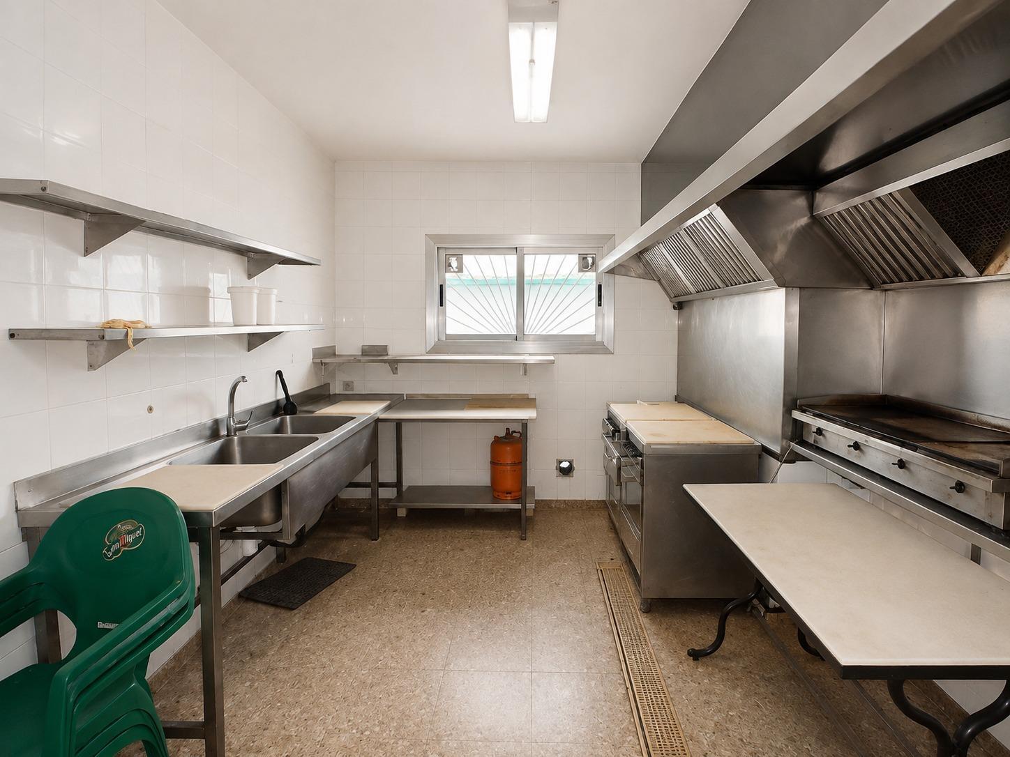 Negocios-Venta-Montcada i Reixac-2411079-Foto-8