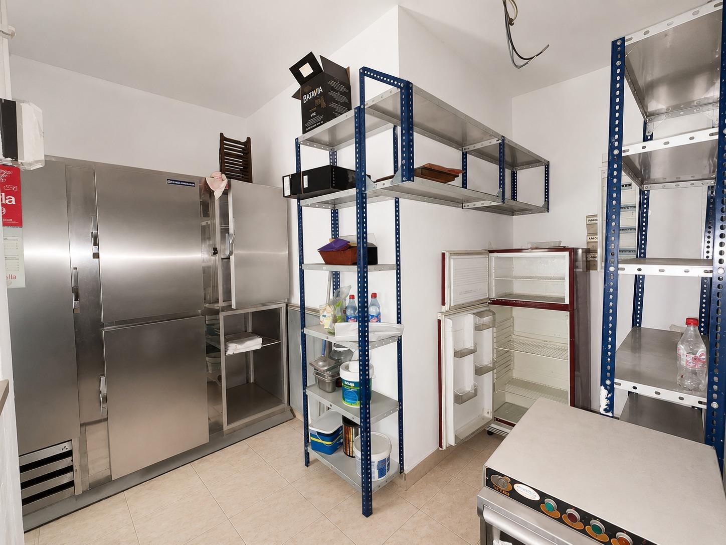 Negocios-Venta-Montcada i Reixac-2411079-Foto-9