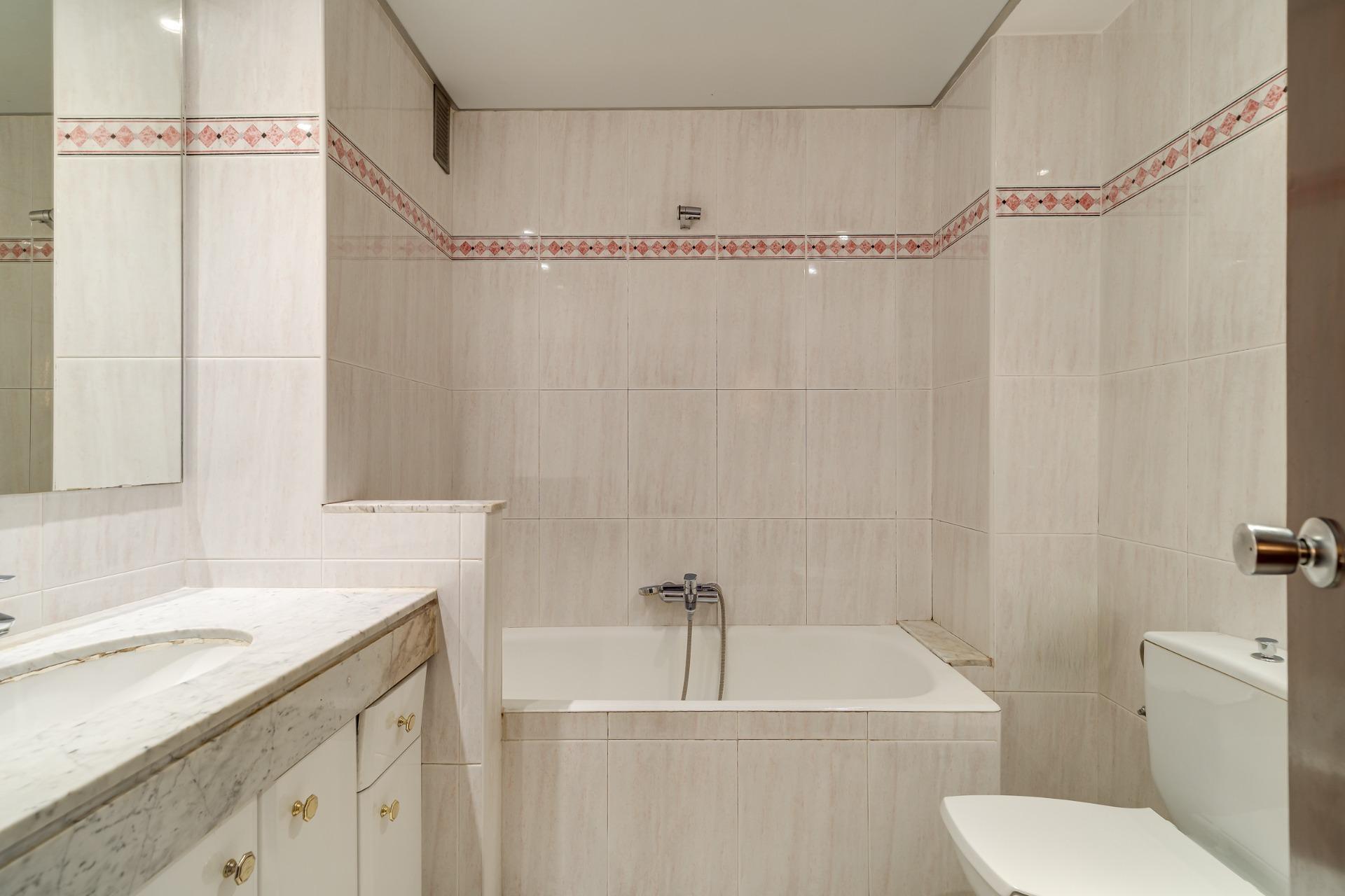 Pisos-Venta-Barcelona-2411118-Foto-18