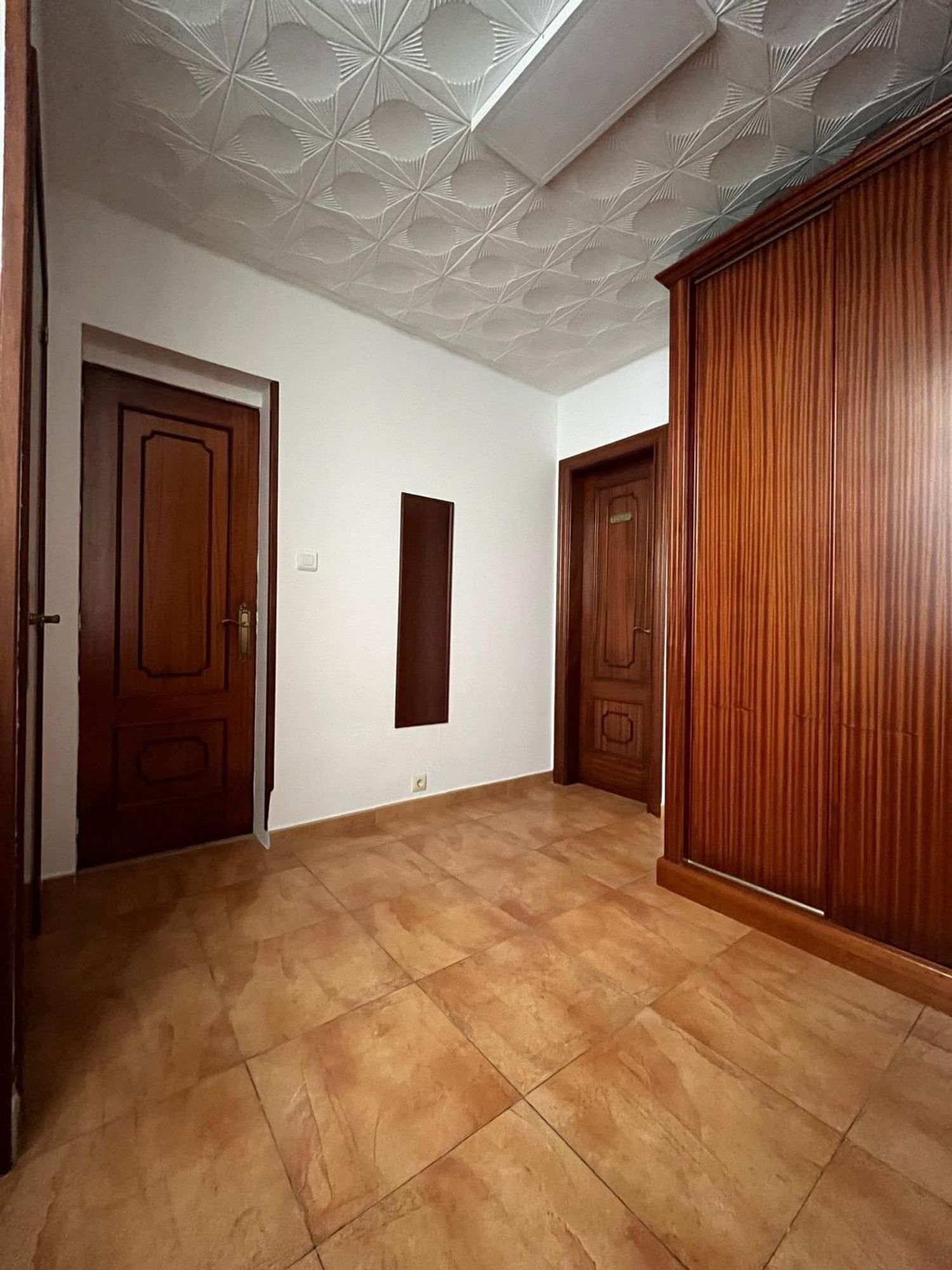 Piso en venta  calle Castela, Ferrol, A Coruña  5/17