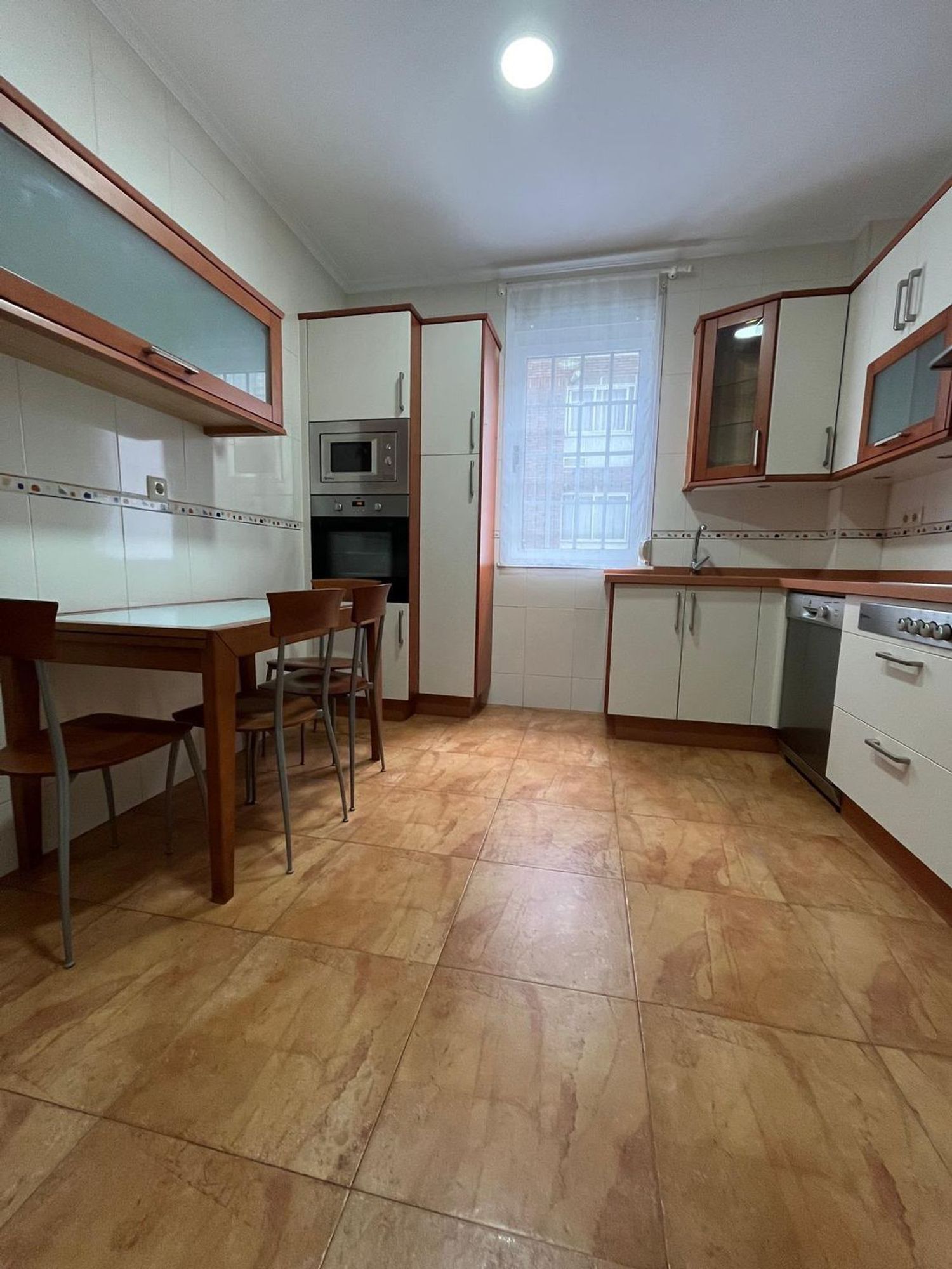 Piso en venta  calle Castela, Ferrol, A Coruña  12/17