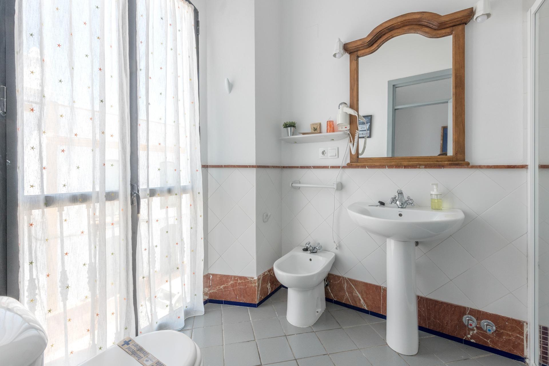 Edificios-Venta-El Pedroso-2411223-Foto-29