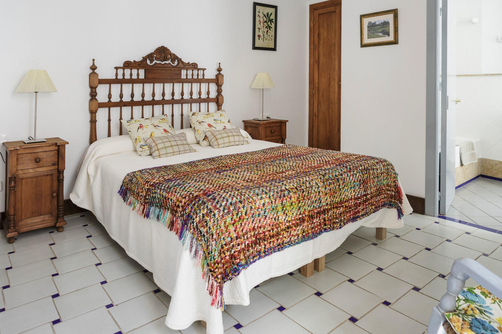 Edificios-Venta-El Pedroso-2411223-Foto-35