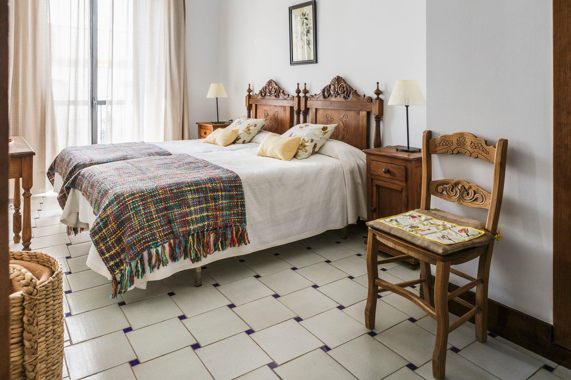 Edificios-Venta-El Pedroso-2411223-Foto-36