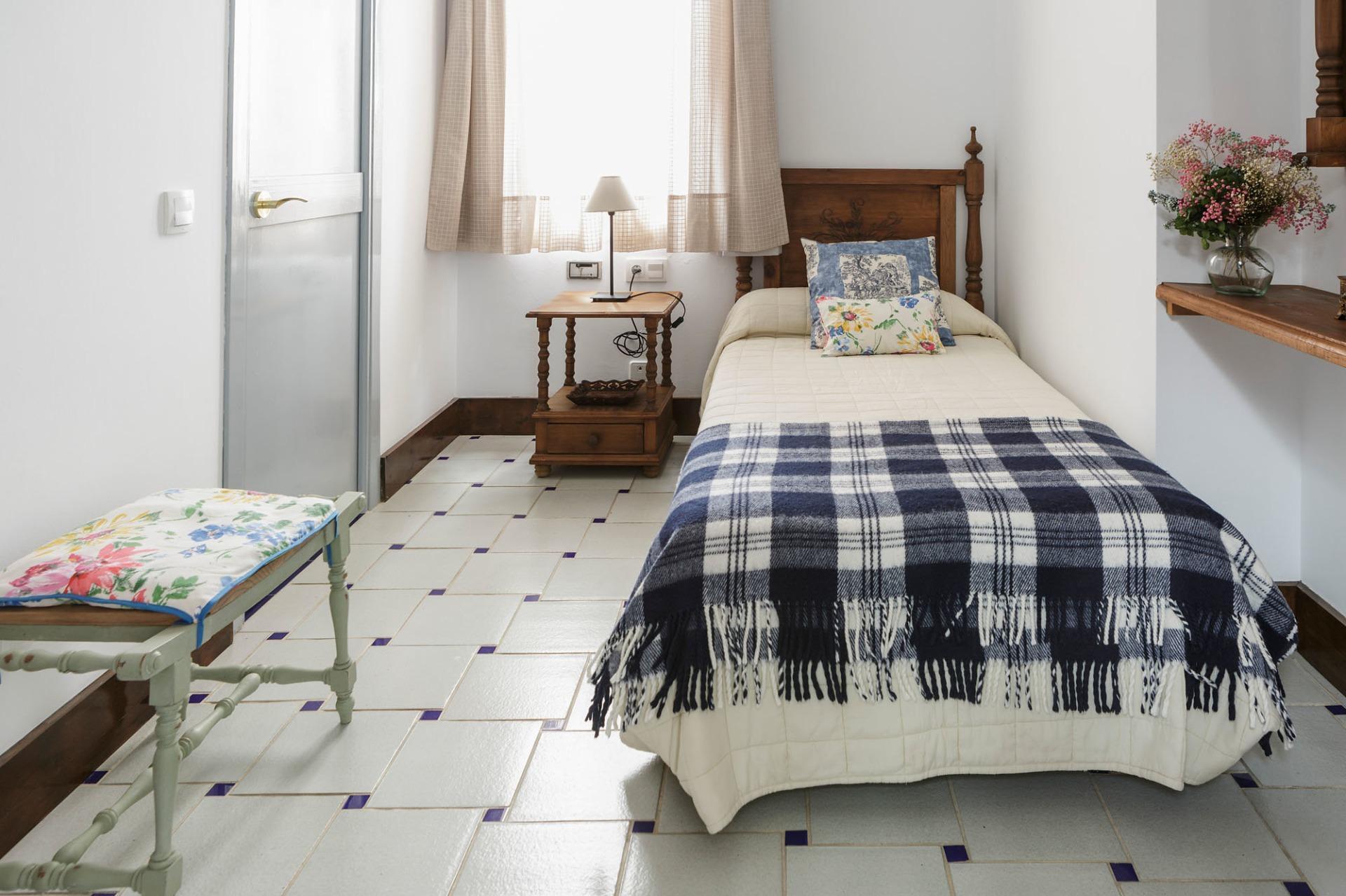 Edificios-Venta-El Pedroso-2411223-Foto-38