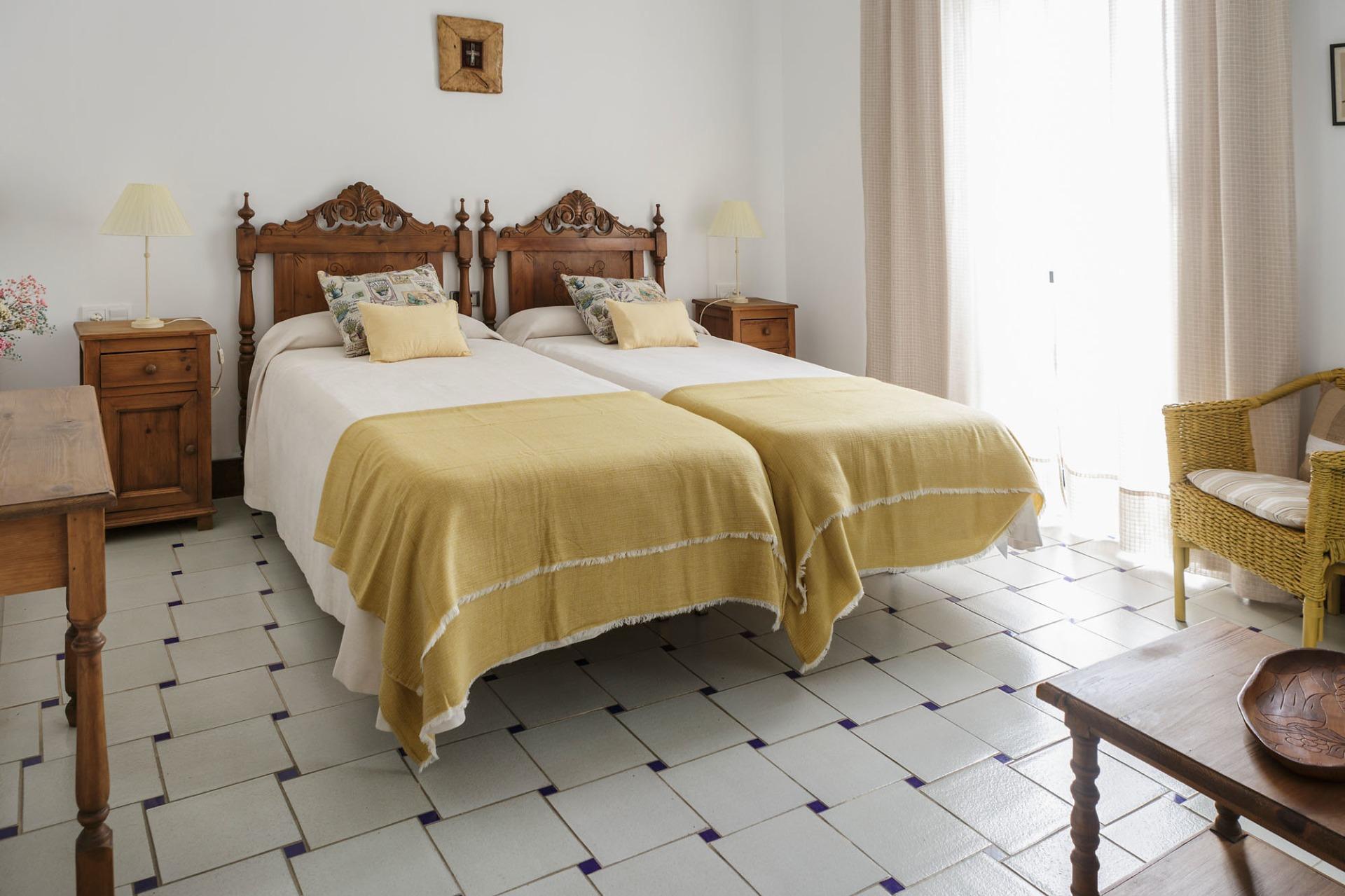 Edificios-Venta-El Pedroso-2411223-Foto-37