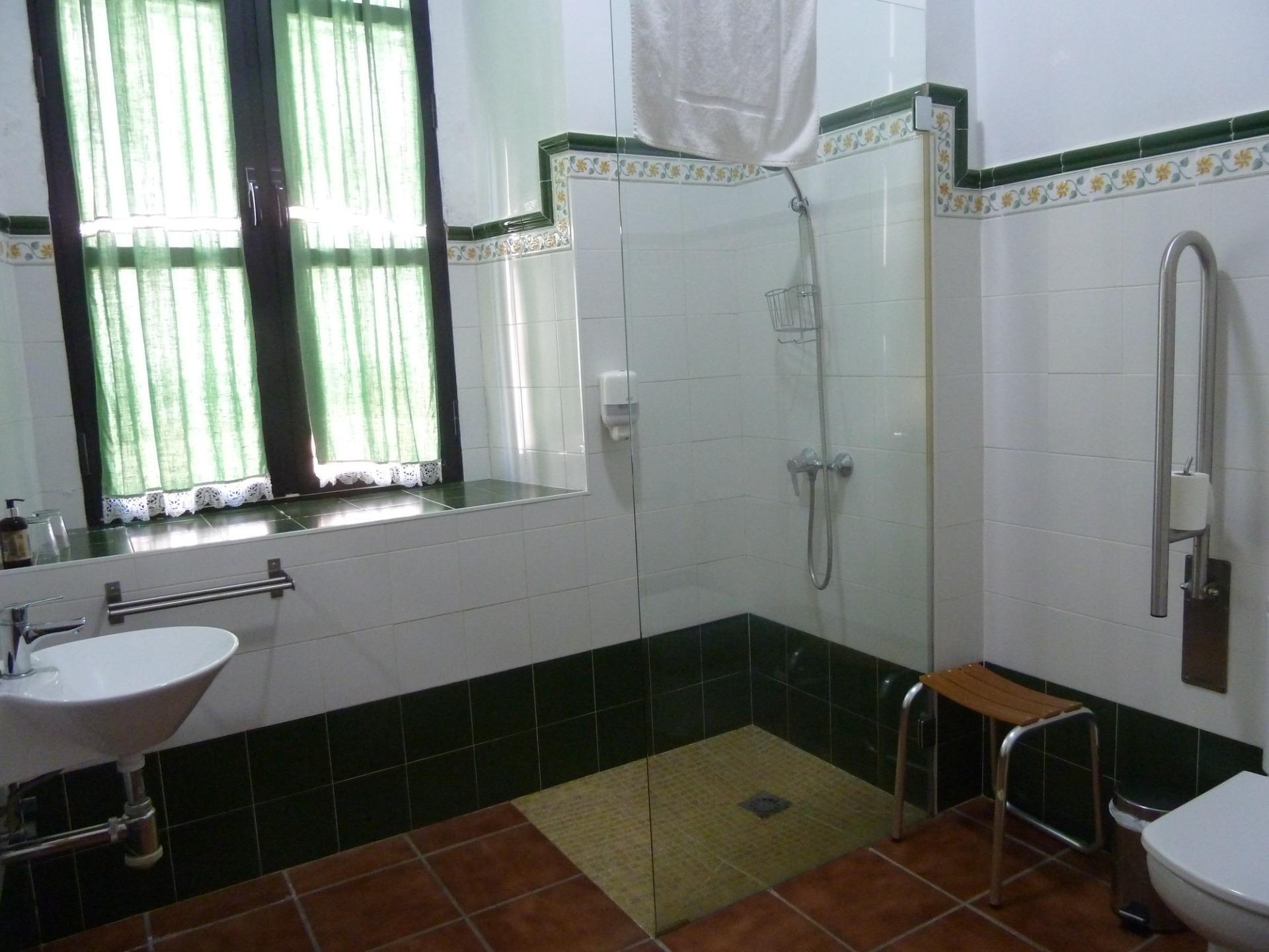 Edificios-Venta-El Pedroso-2411223-Foto-43