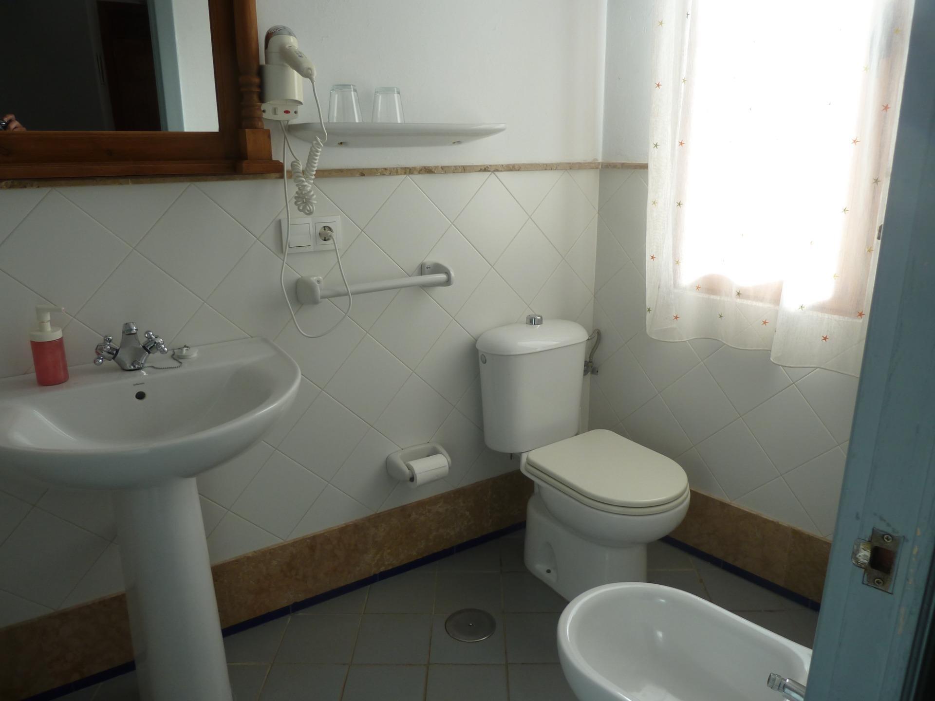 Edificios-Venta-El Pedroso-2411223-Foto-52