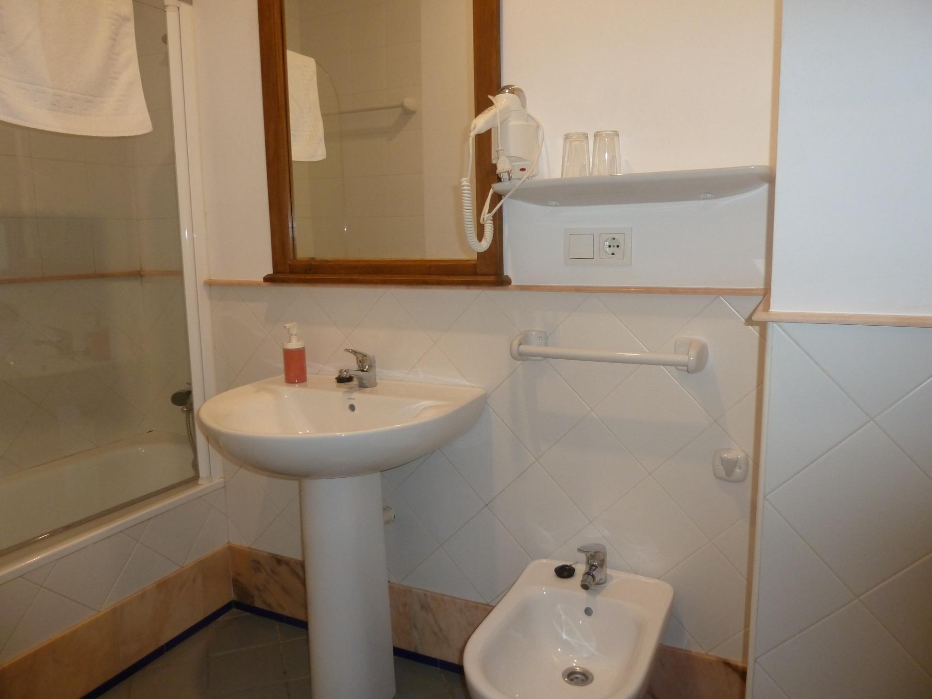 Edificios-Venta-El Pedroso-2411223-Foto-61