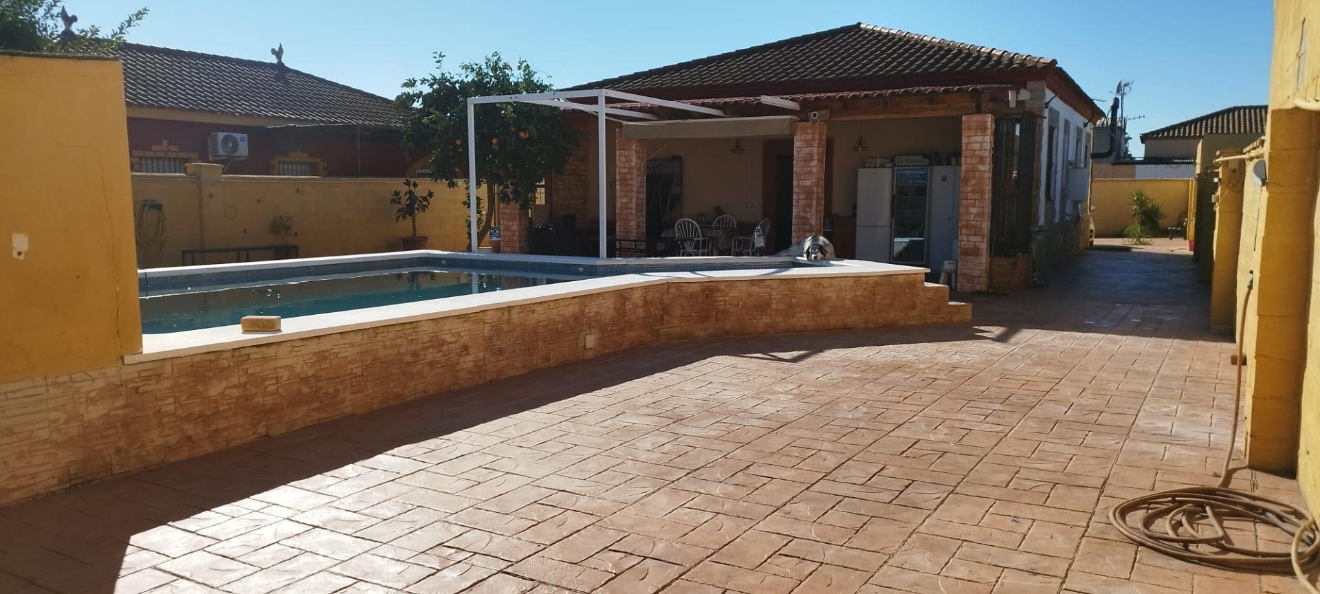 Casas o chalets-Venta-Carmona-2411277