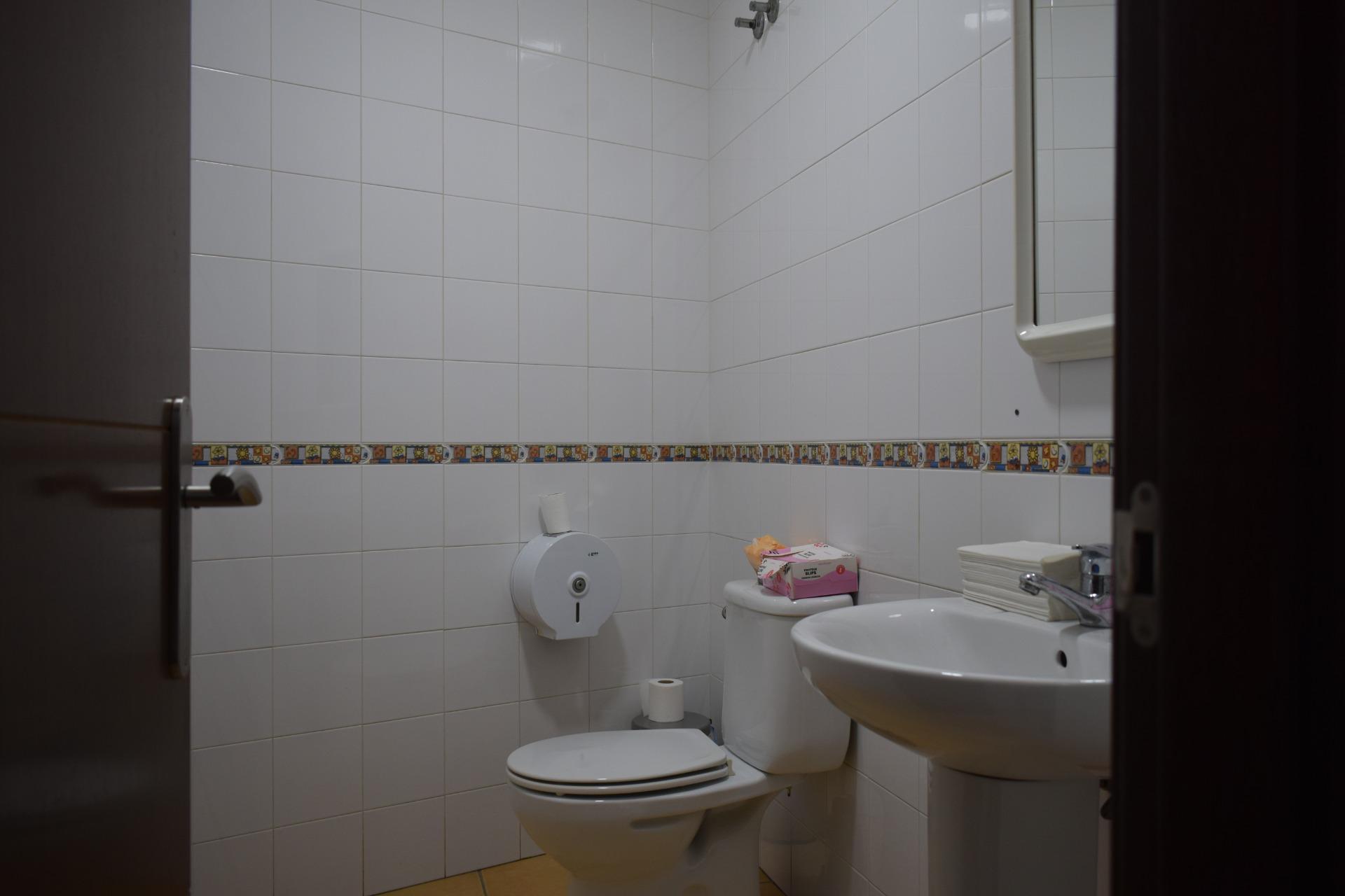 Edificios-Venta-San BartolomÃ© de la Torre-1836470-Foto-40