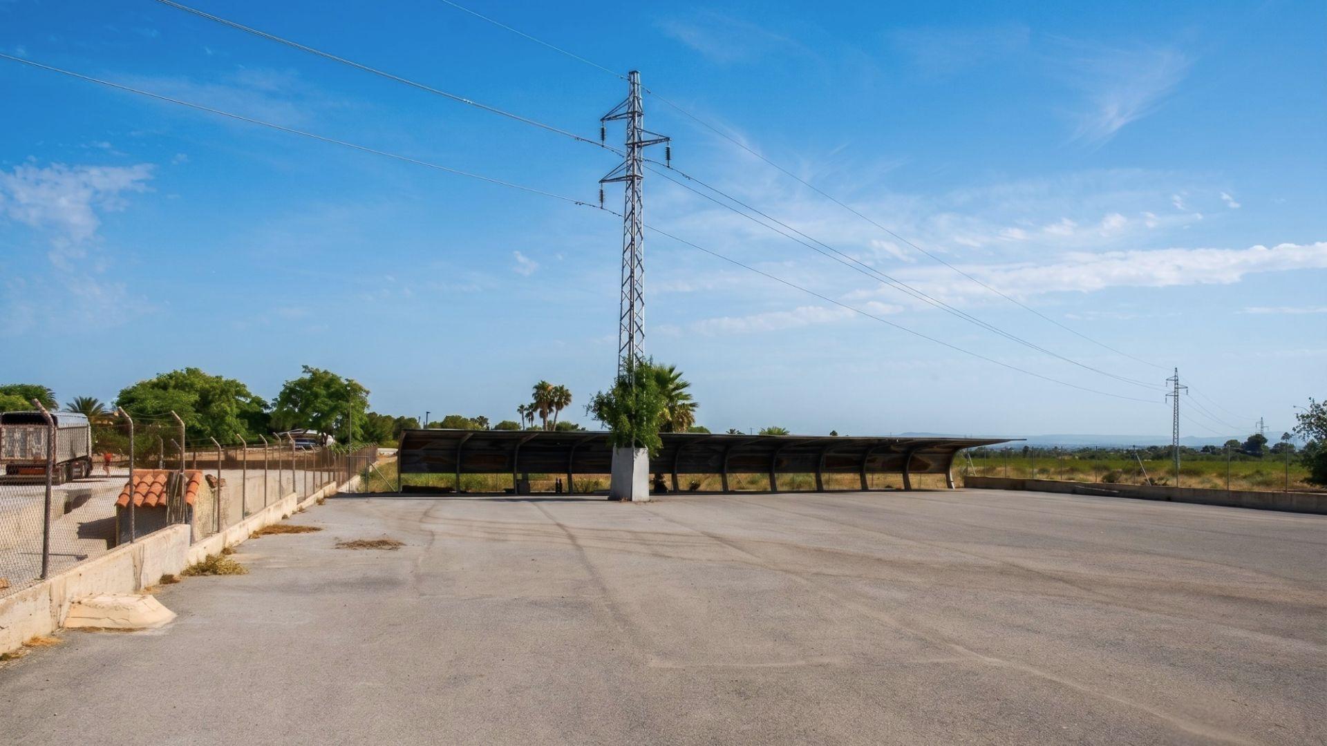 Naves-Venta-Elche-2411343-Foto-12