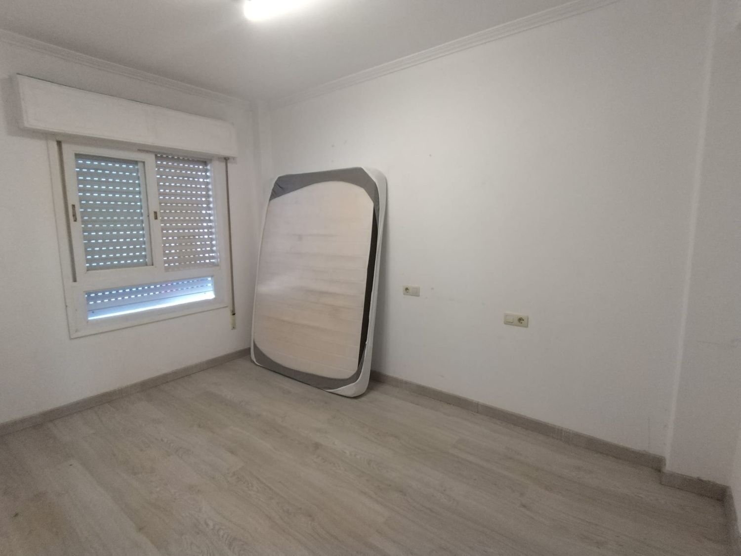 Piso en alquiler  calle Coruña, Freixeiro, Pontevedra  10/22