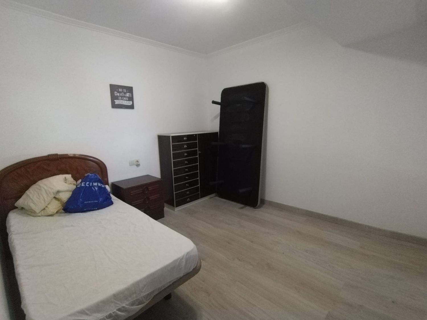 Piso en alquiler  calle Coruña, Freixeiro, Pontevedra  11/22