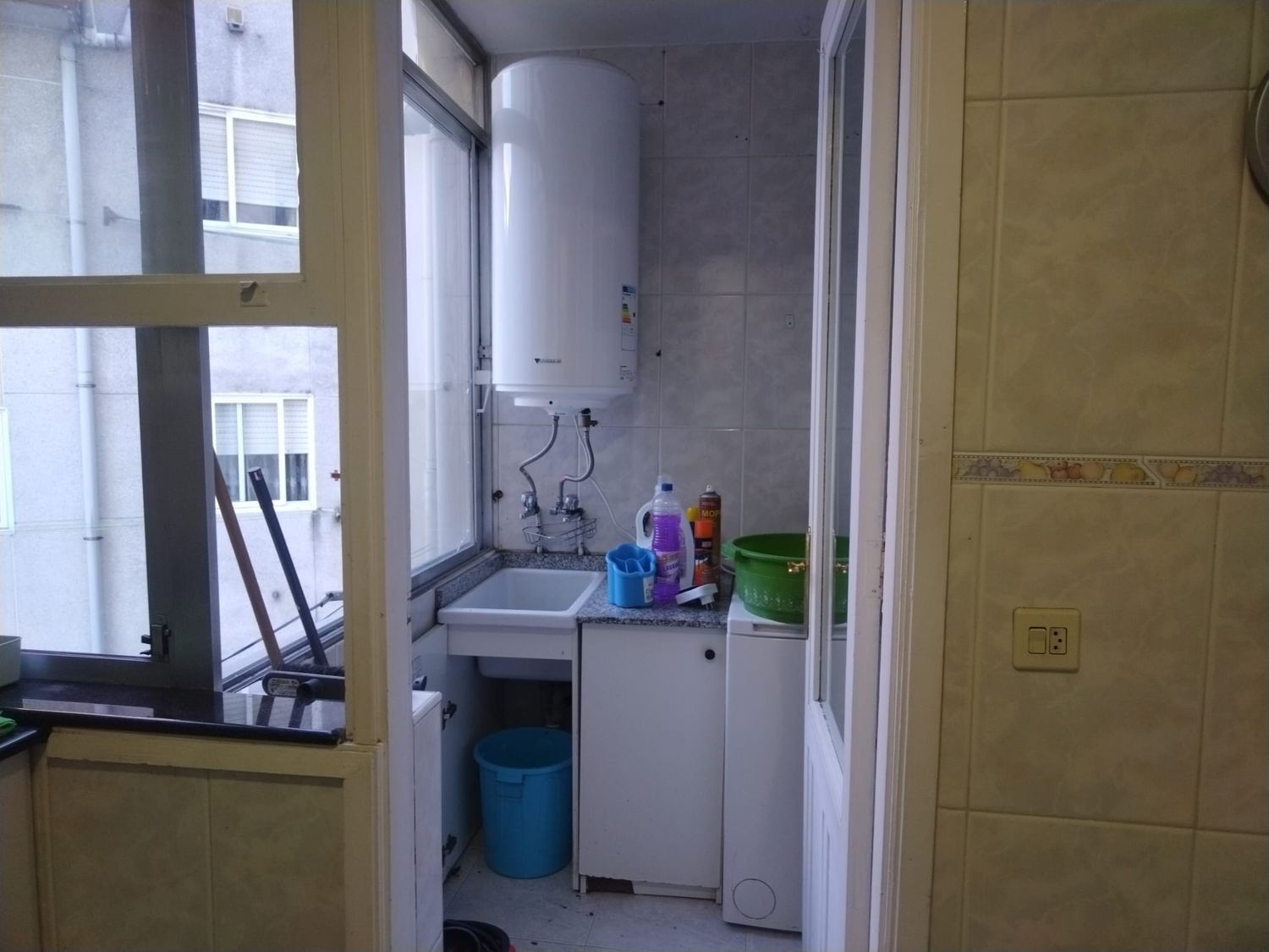 Piso en alquiler  calle Coruña, Freixeiro, Pontevedra  18/22