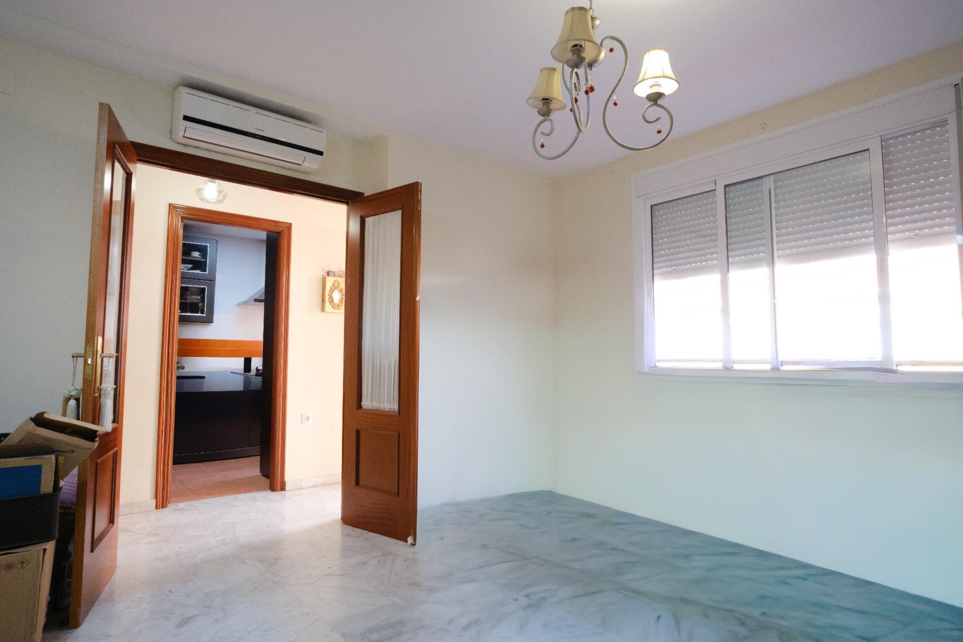 Pisos-Venta-Pilas-2414555-Foto-19
