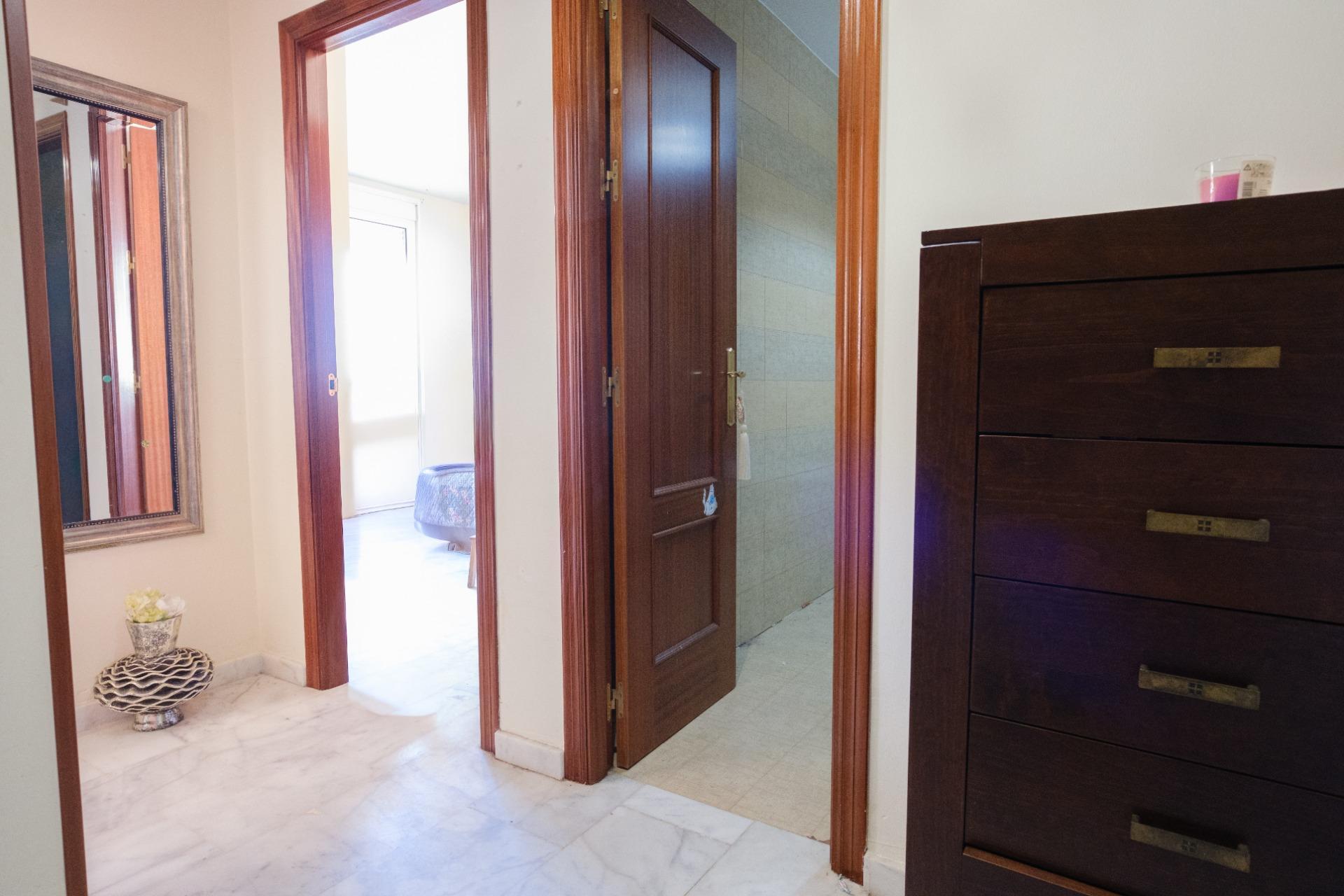 Pisos-Venta-Pilas-2414555-Foto-26