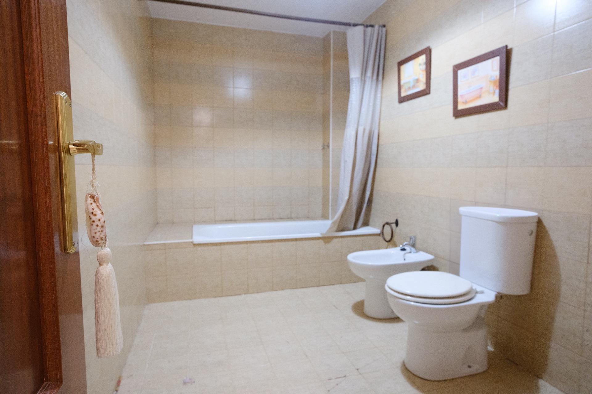 Pisos-Venta-Pilas-2414555-Foto-32