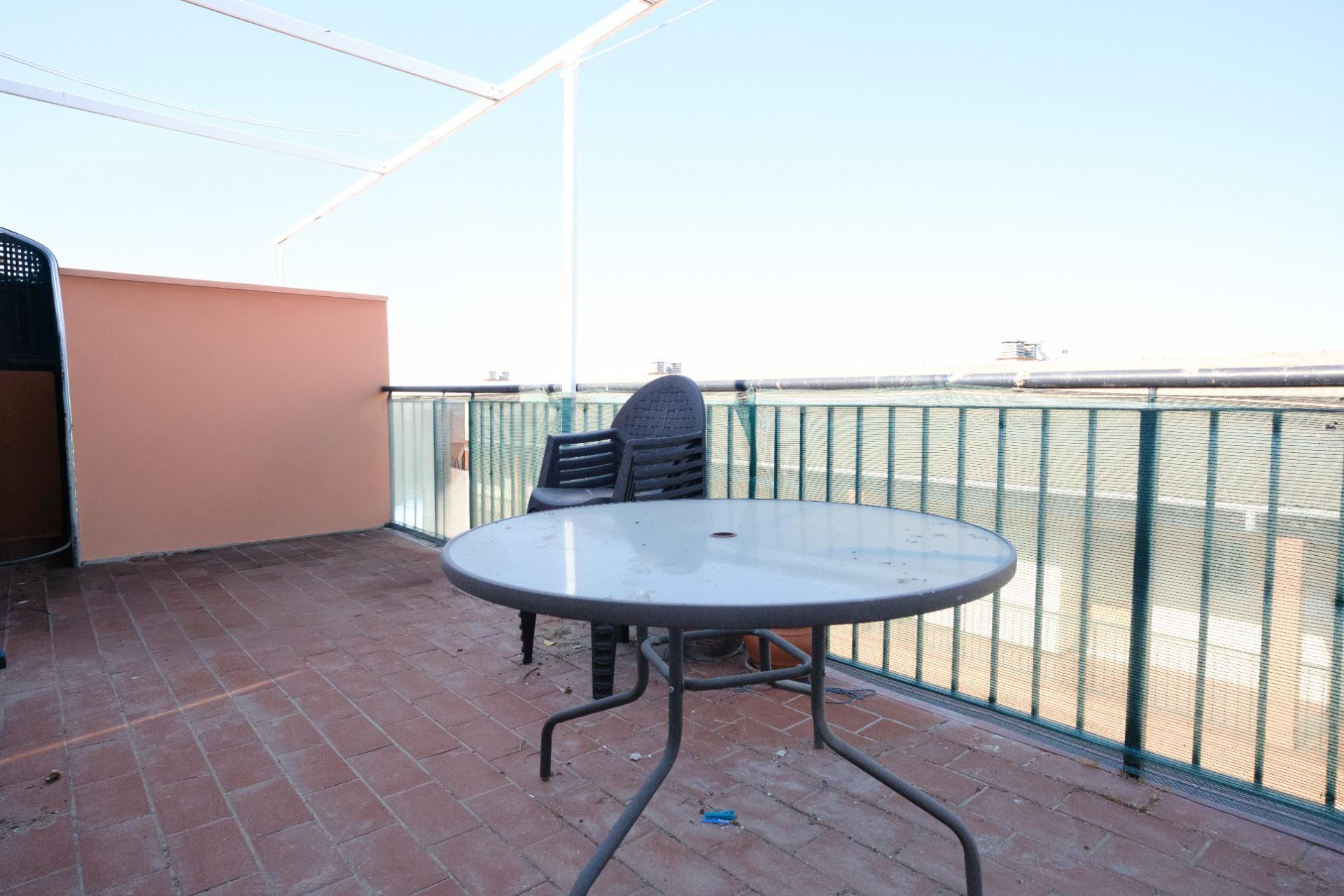 Pisos-Venta-Pilas-2414555-Foto-36