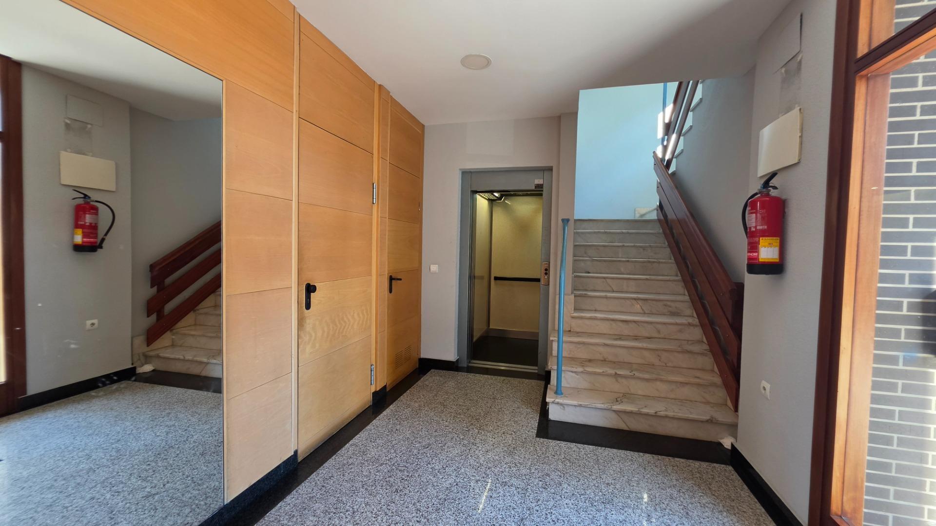 Pisos-Venta-Torrelavega-2417066-Foto-3