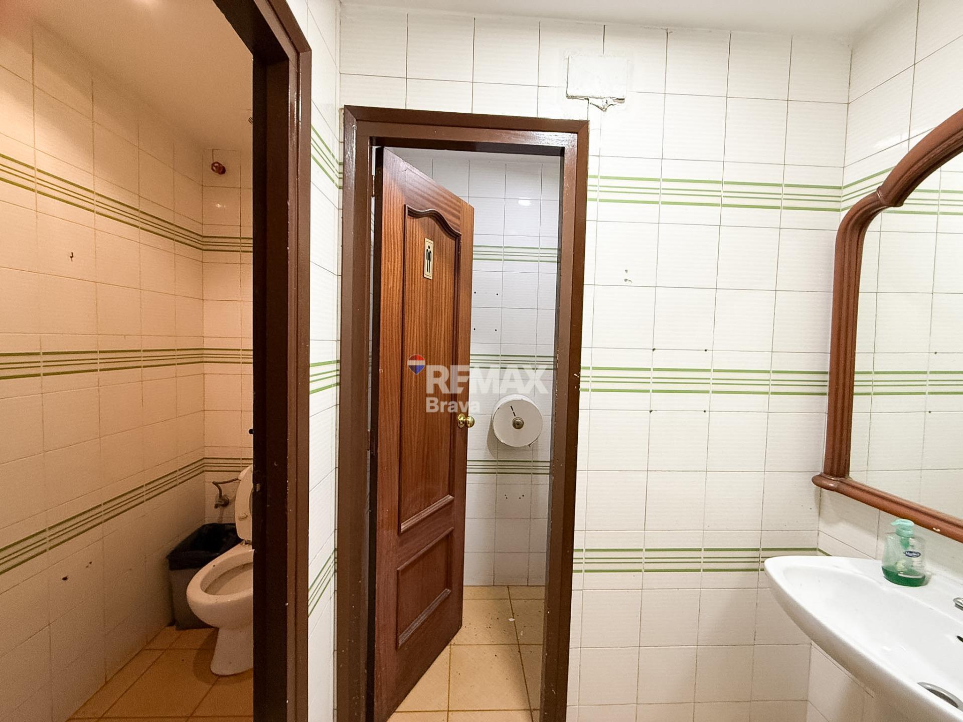 Negocios-Venta-Roses-2416091-Foto-14