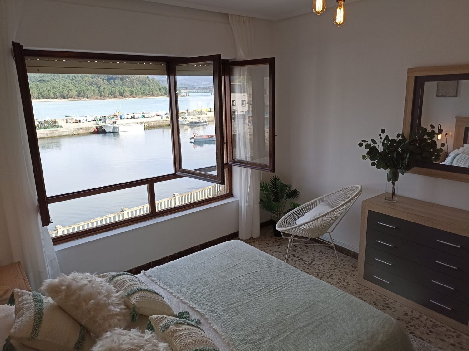 Edificios-Venta-MaÃ±Ã³n-2418476-Foto-31