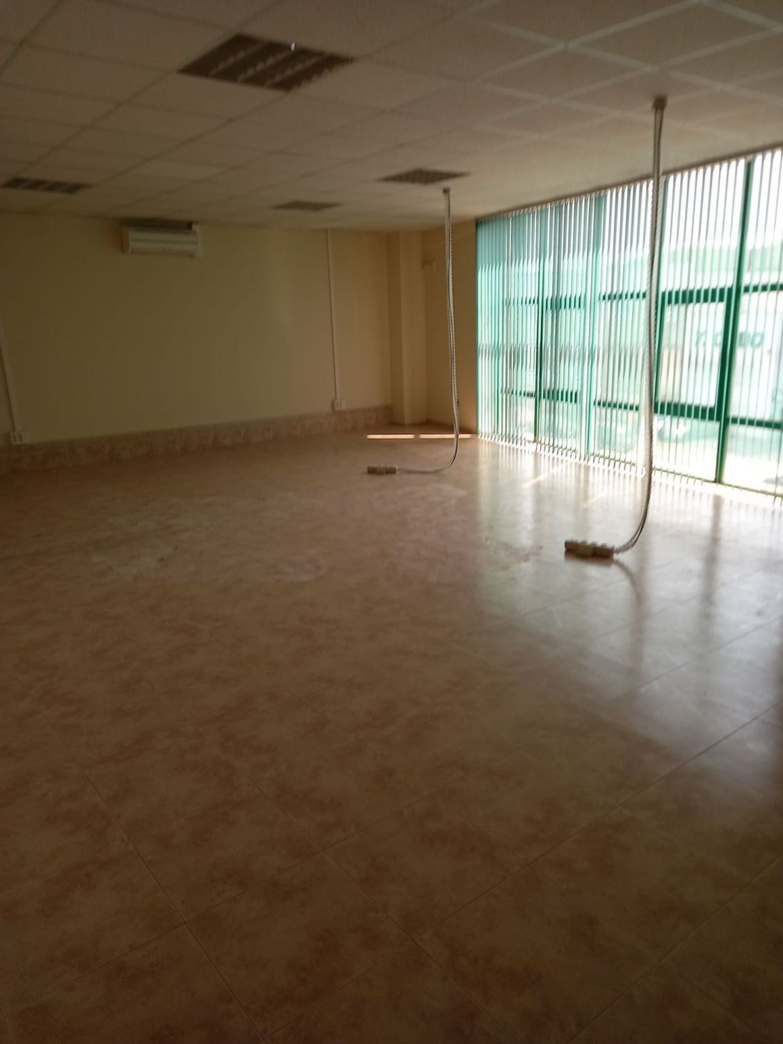 Oficinas-Alquiler-2418755