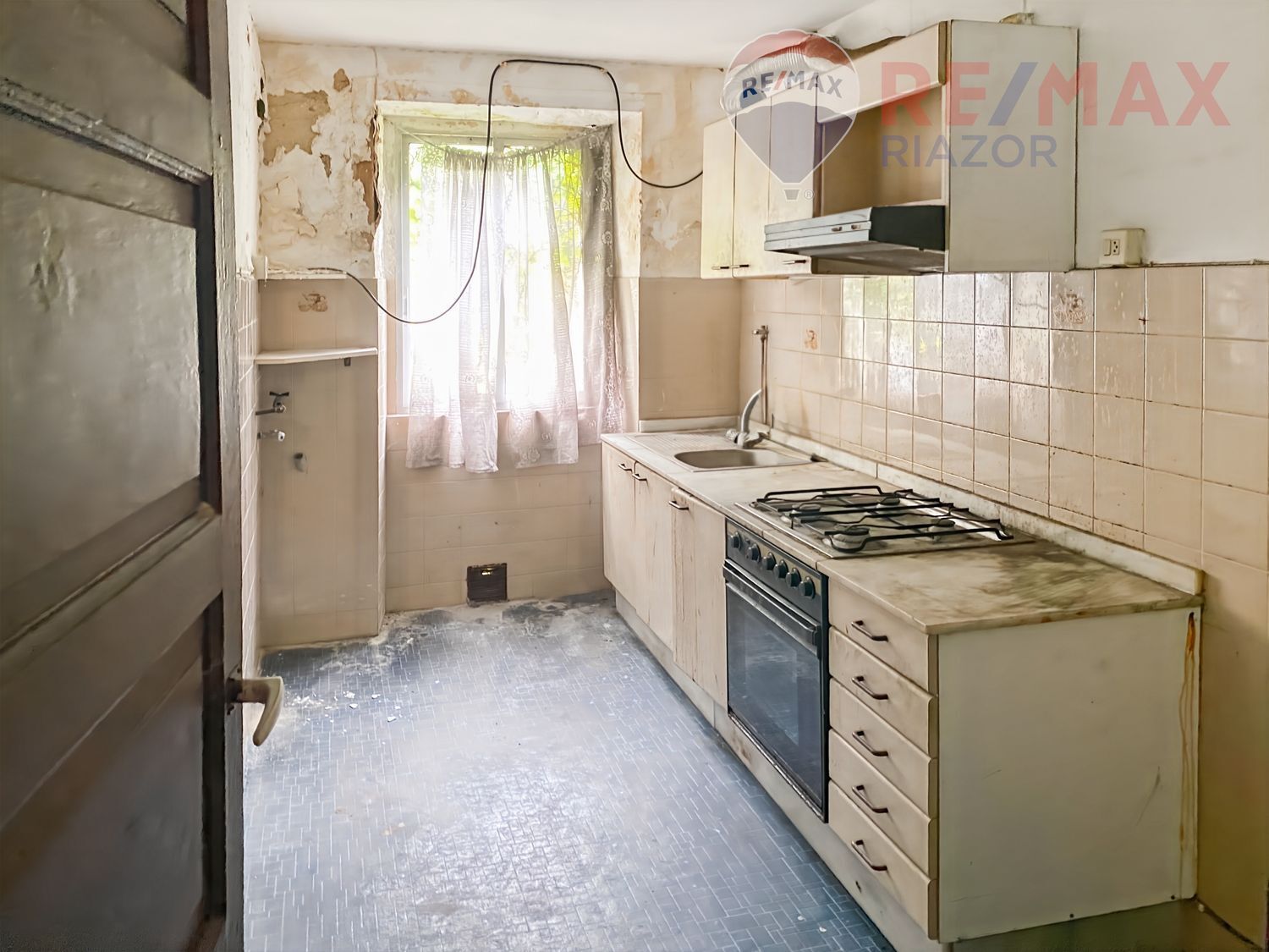 Edificios-Venta-2420003