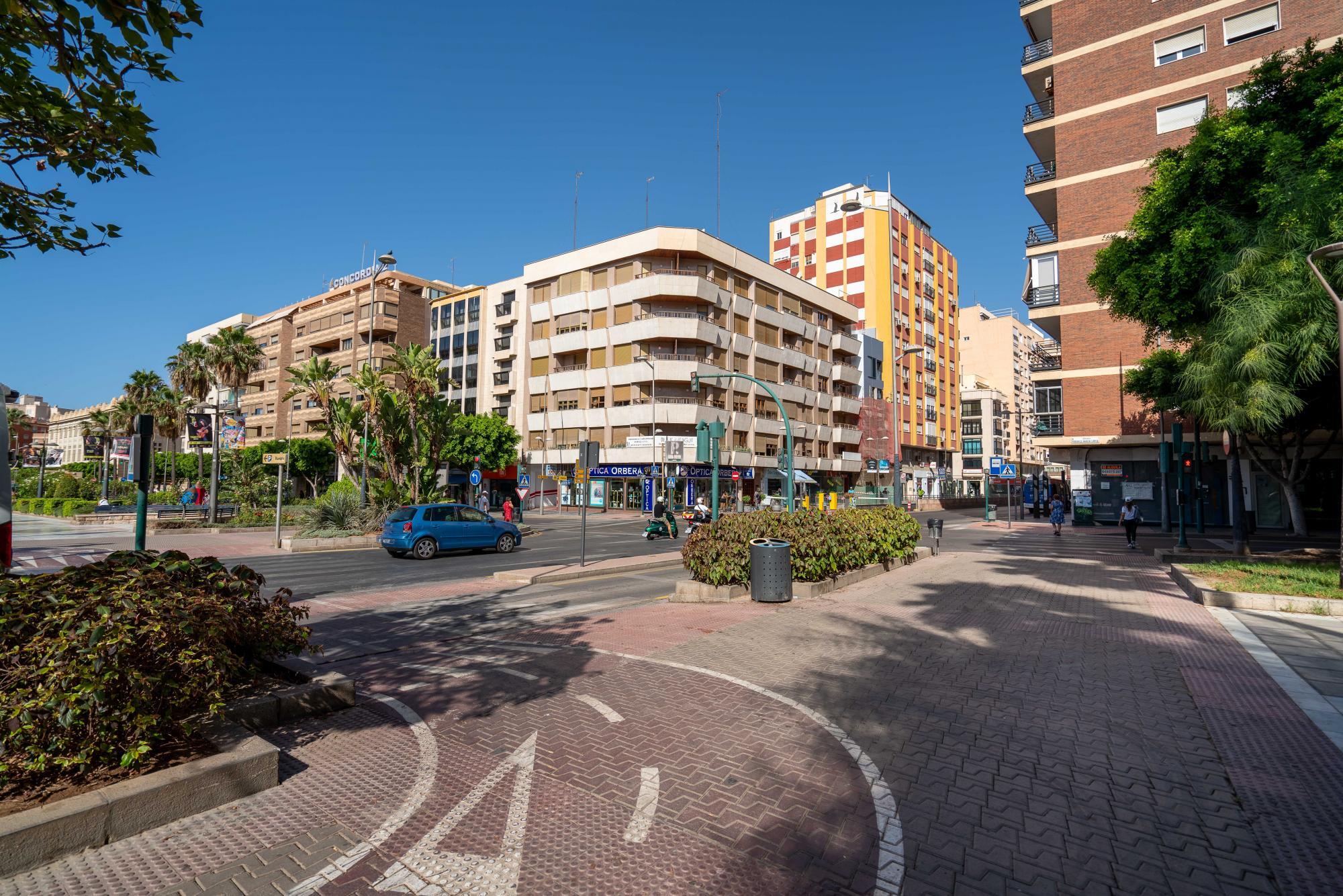 Oficinas-Venta-AlmerÃ­a-2420051-Foto-23