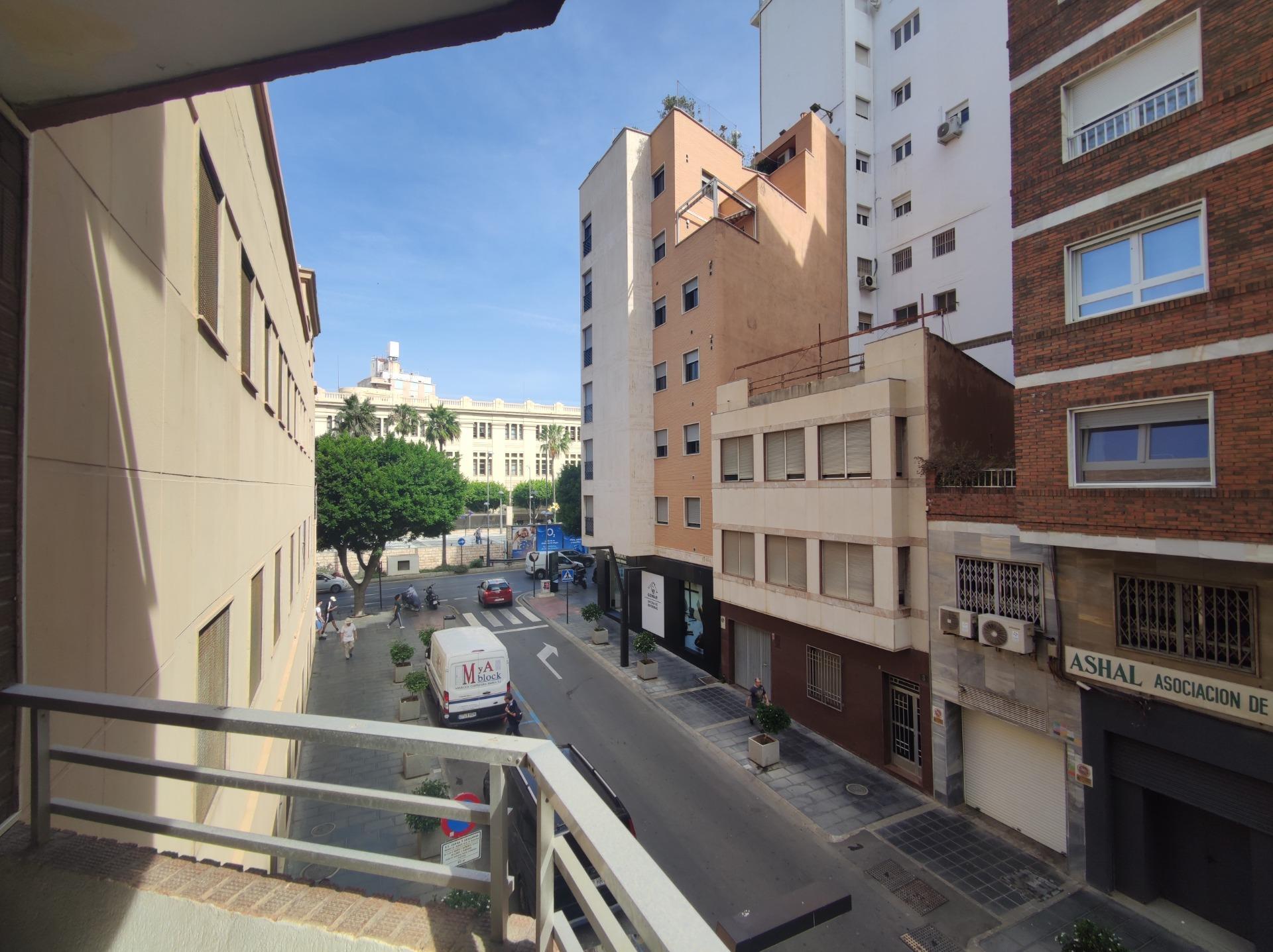 Pisos-Venta-Almería-2420117