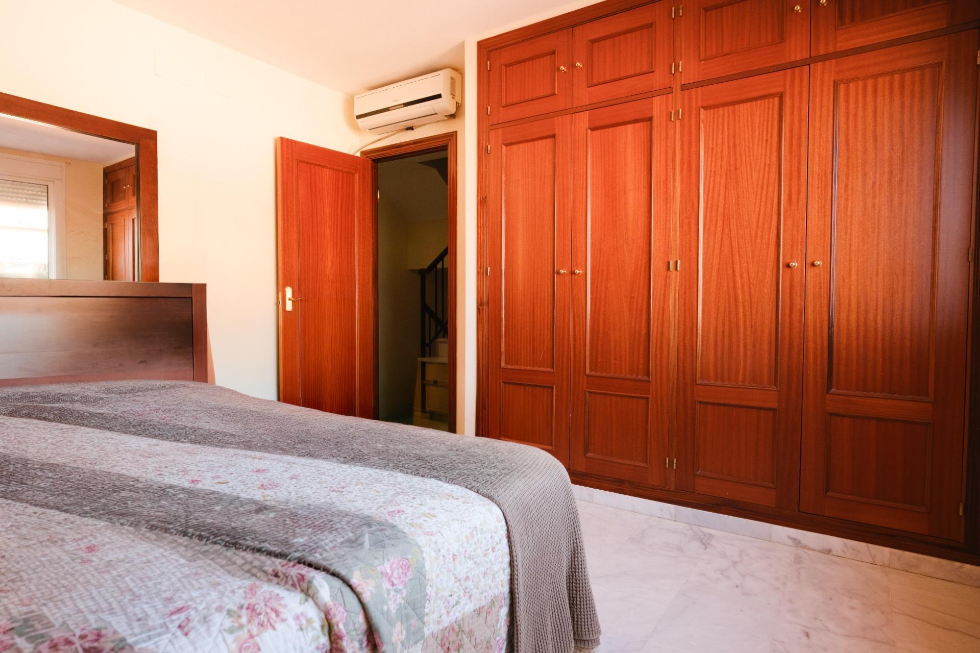 Pisos-Venta-Pilas-2414555-Foto-24